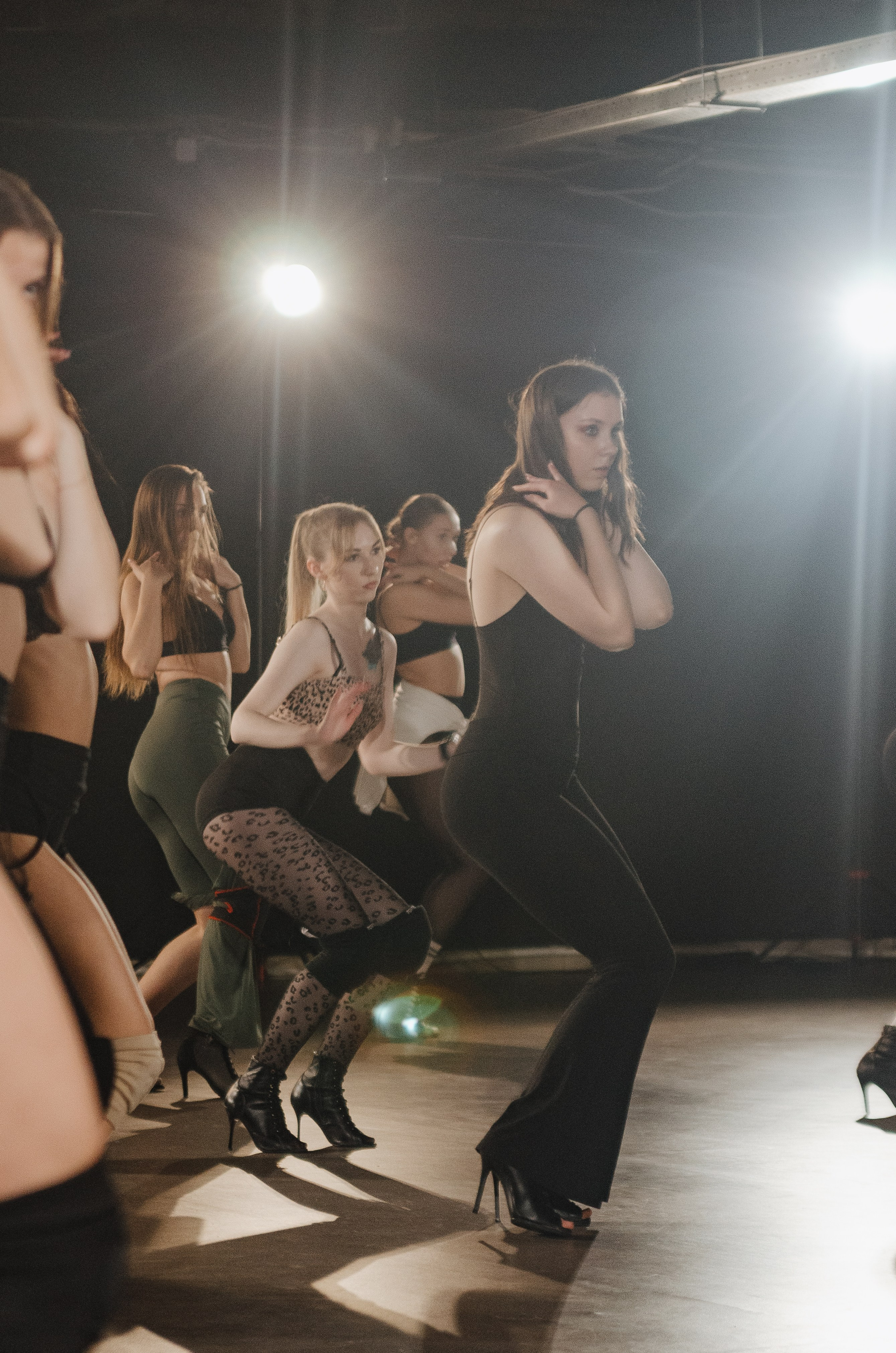 Мастер-классы по High Heels/Girly hip-hop от Оксаны ATTA. Денисова Аля — фотограф для парных съемок и индивидуальных историй в Барнауле