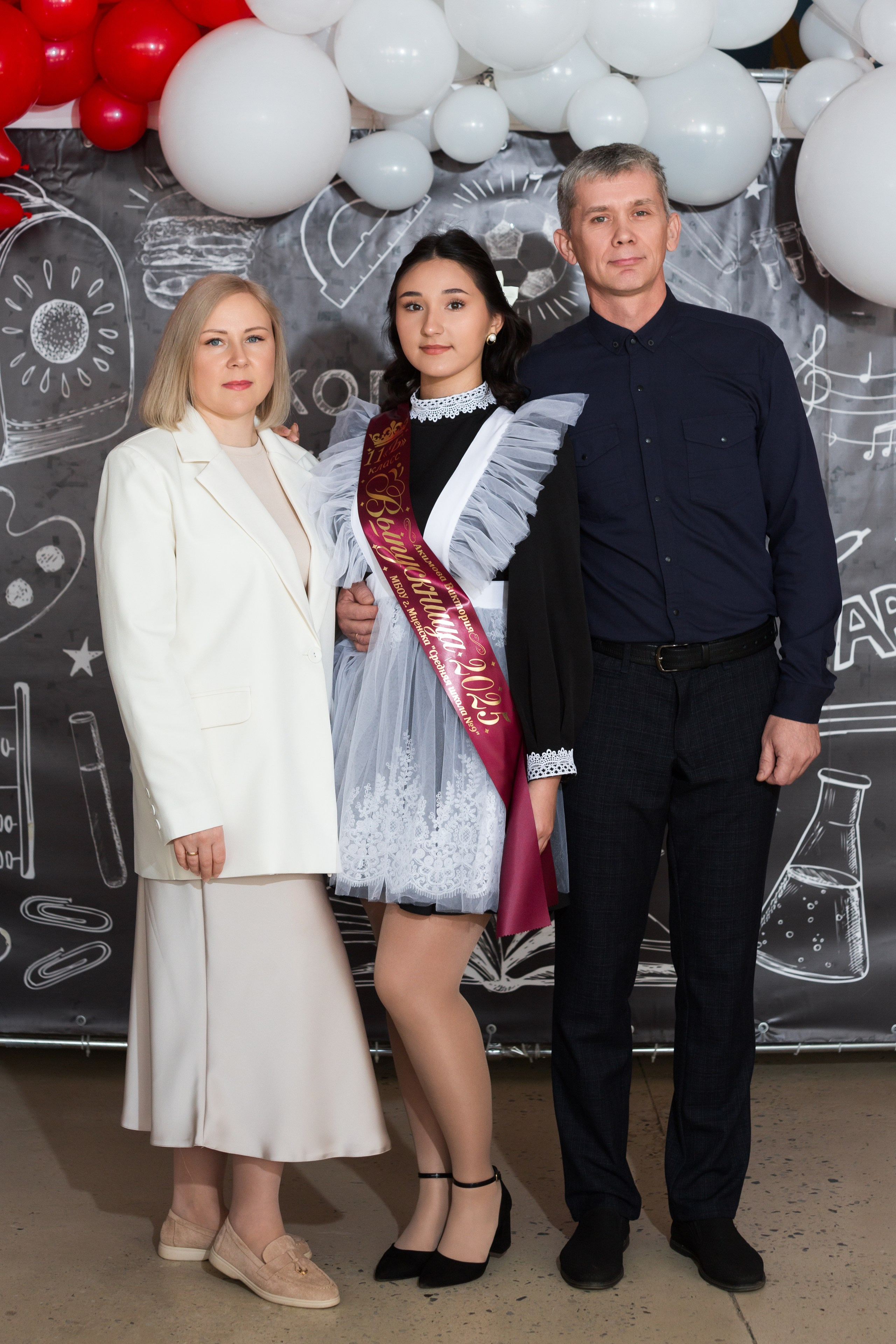 ФОТОСЕССИЯ С РОДИТЕЛЯМИ «ПОСЛЕДНИЙ ЗВОНОК — 2025» 9 ШКОЛА Г.МЦЕНСК. Профессиональный фотограф в Мценске и Орловской области