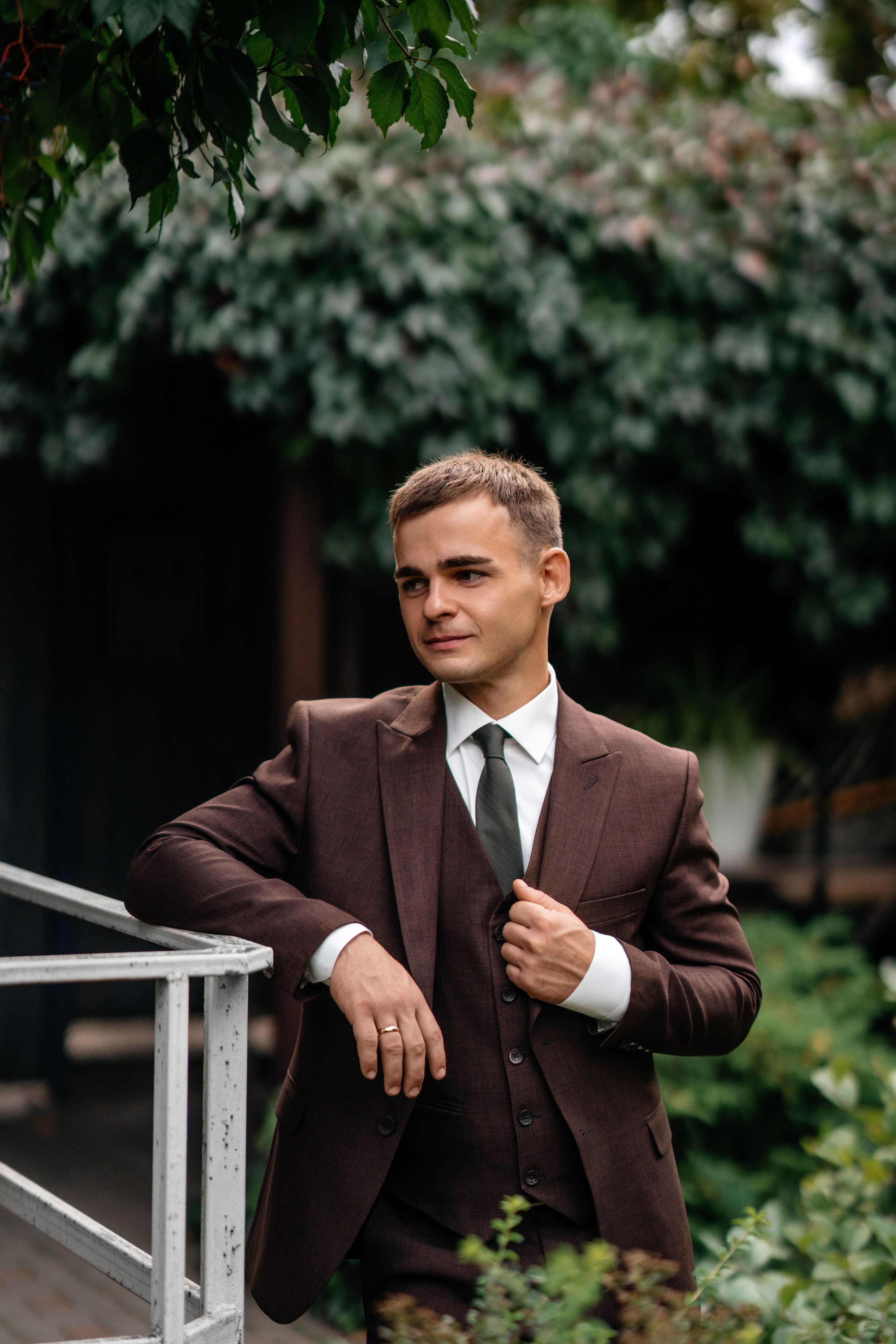 Свадебная прогулка в Теплице Власенко. Свадебный и семейный фотограф Надежда Соловьева