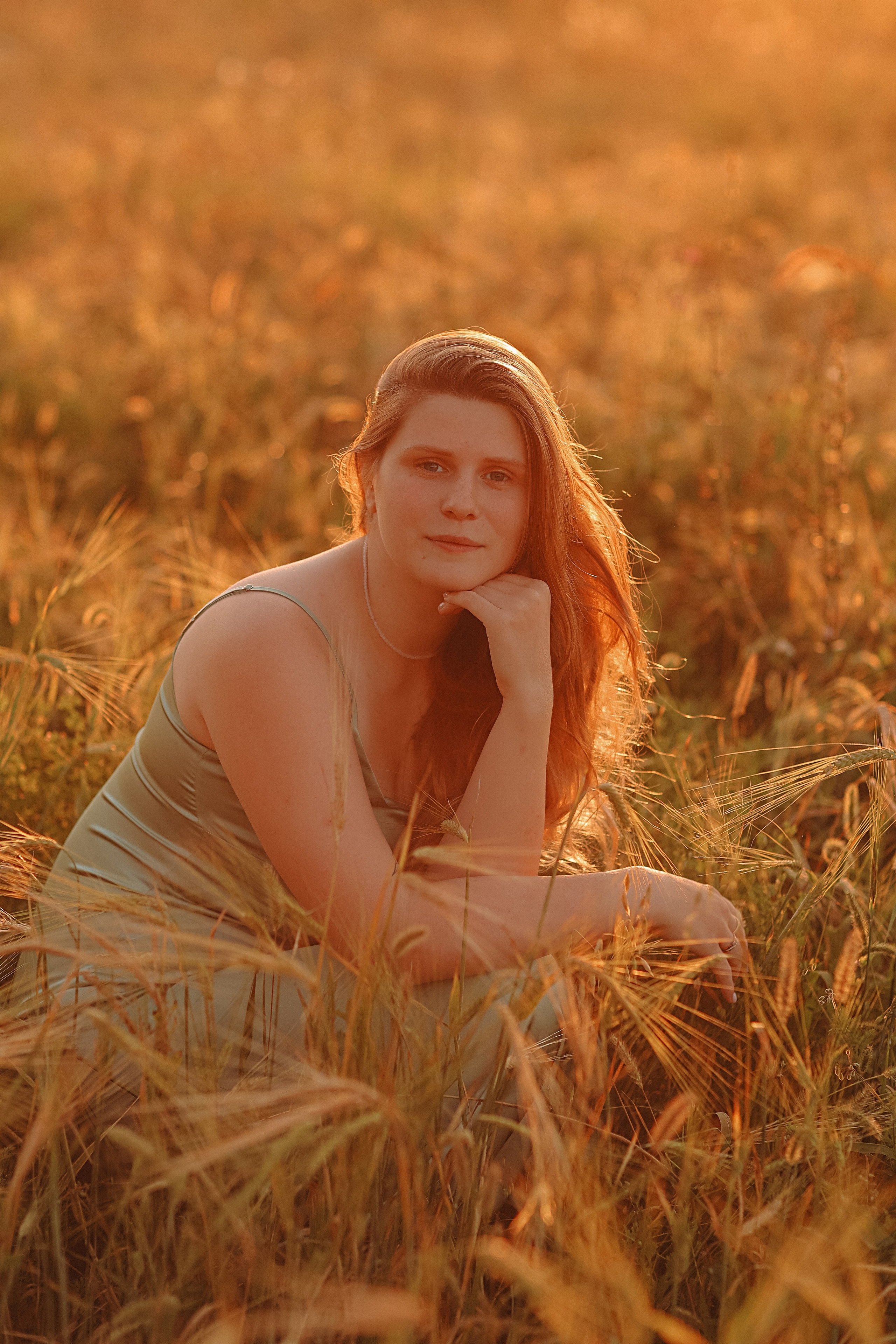 Закатное поле семейная. Семейный фотограф Тюмень, фотограф на роды Салмина Мария