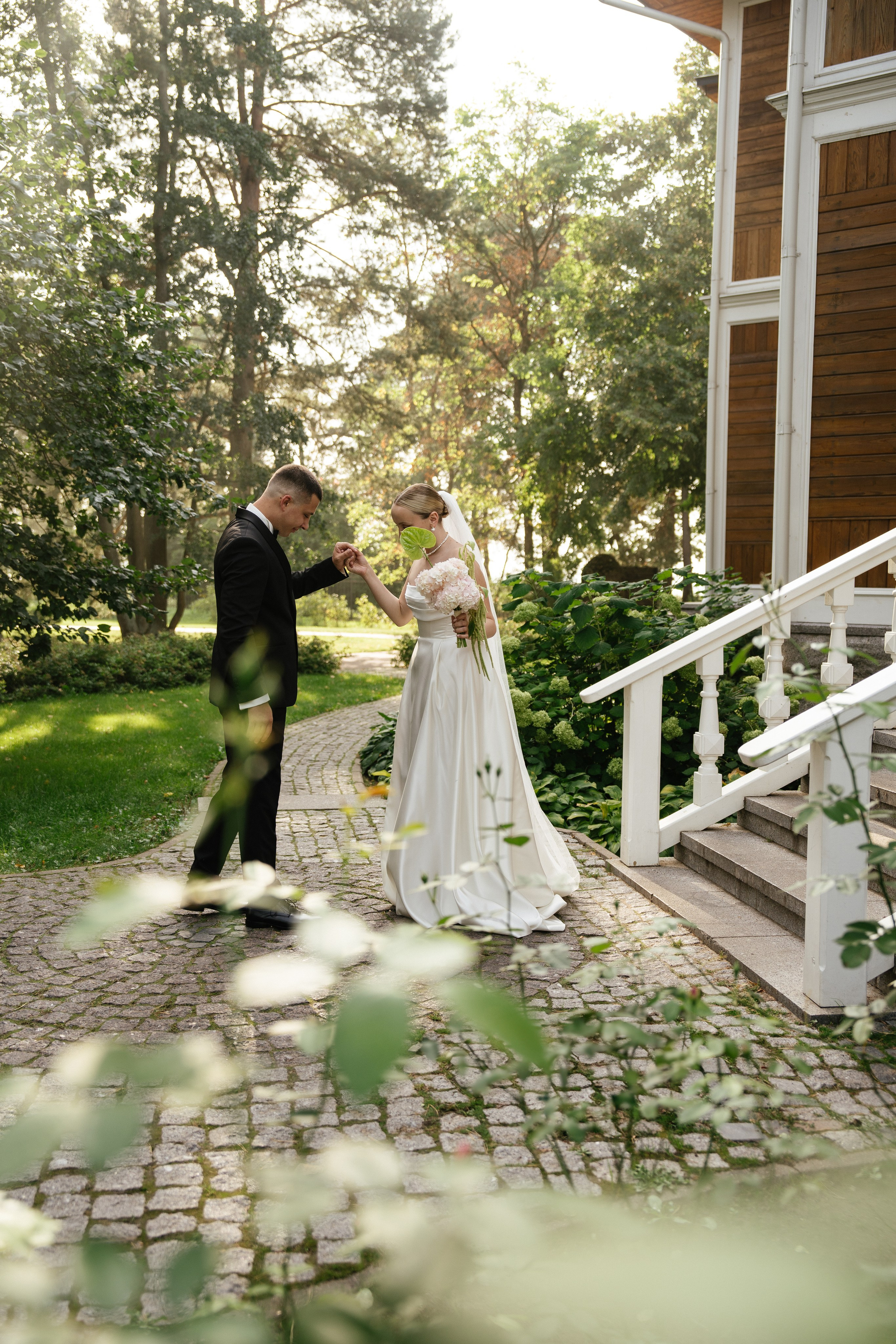 Юлия & Максим. Уютная свадьба в стиле современная классика на заливе. Свадебный фотограф организатор в Санкт-Петербурге Ассоль Опарина