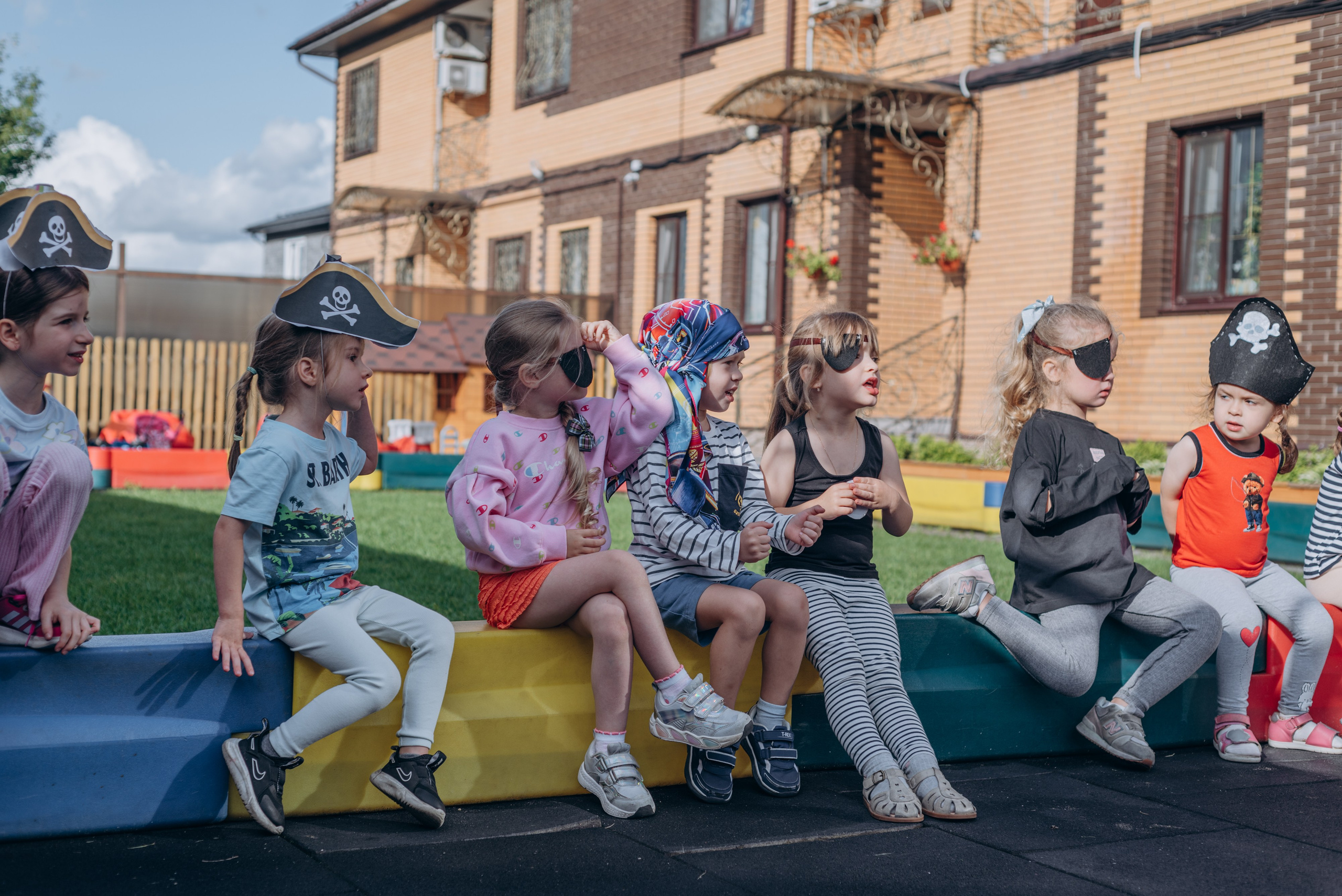 Пиратская вечеринка. MILATE — выпускные альбомы, фотосессии и видео в Москве