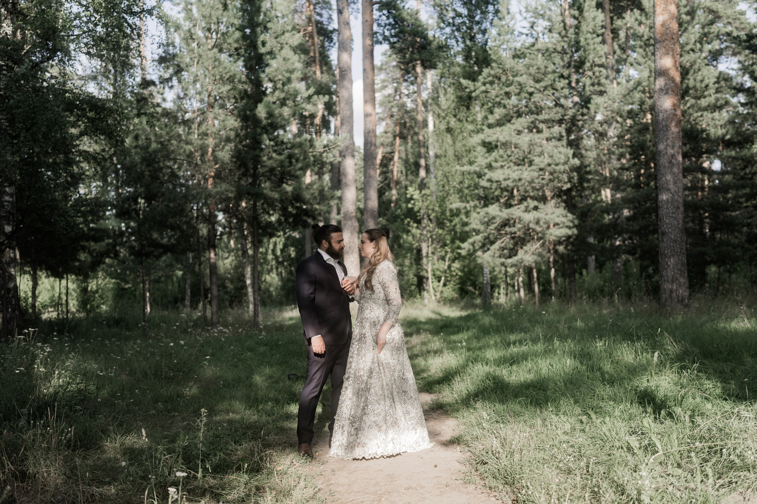 Свадьба Умар и Мила. Прогулка. Свадебный и индивидуальный фотограф Аля Мамакова