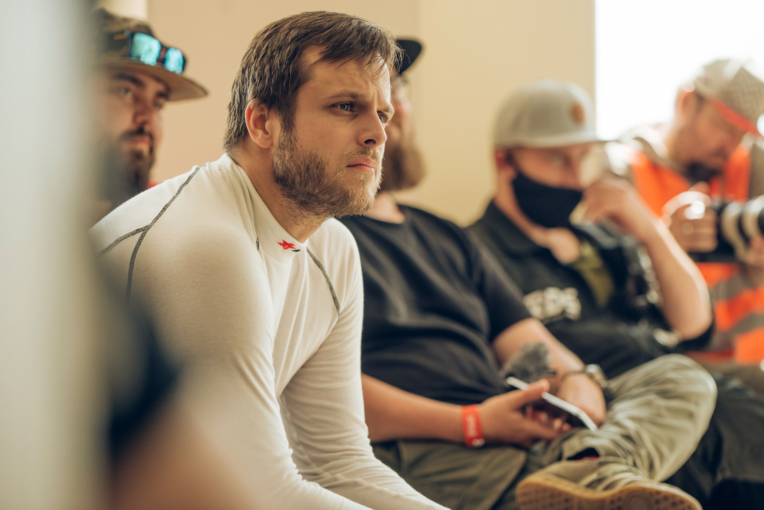 Rds запад ADM Raceway. DeLorein