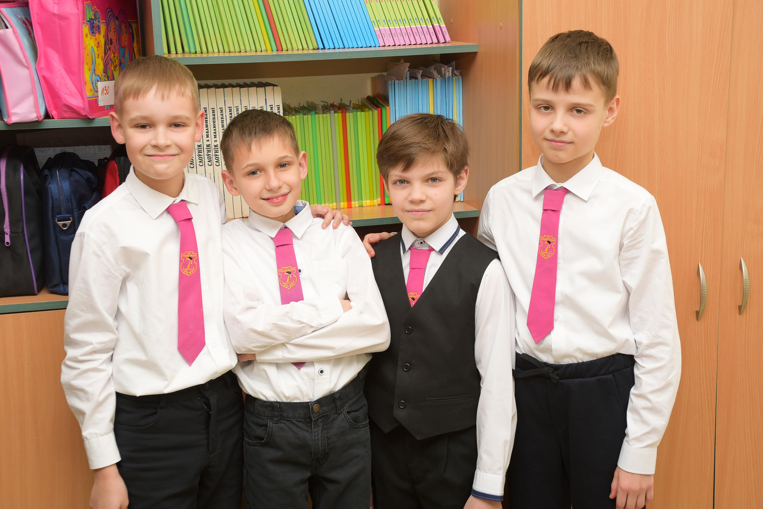 СШ № 7. Выпускные альбомы в Бресте