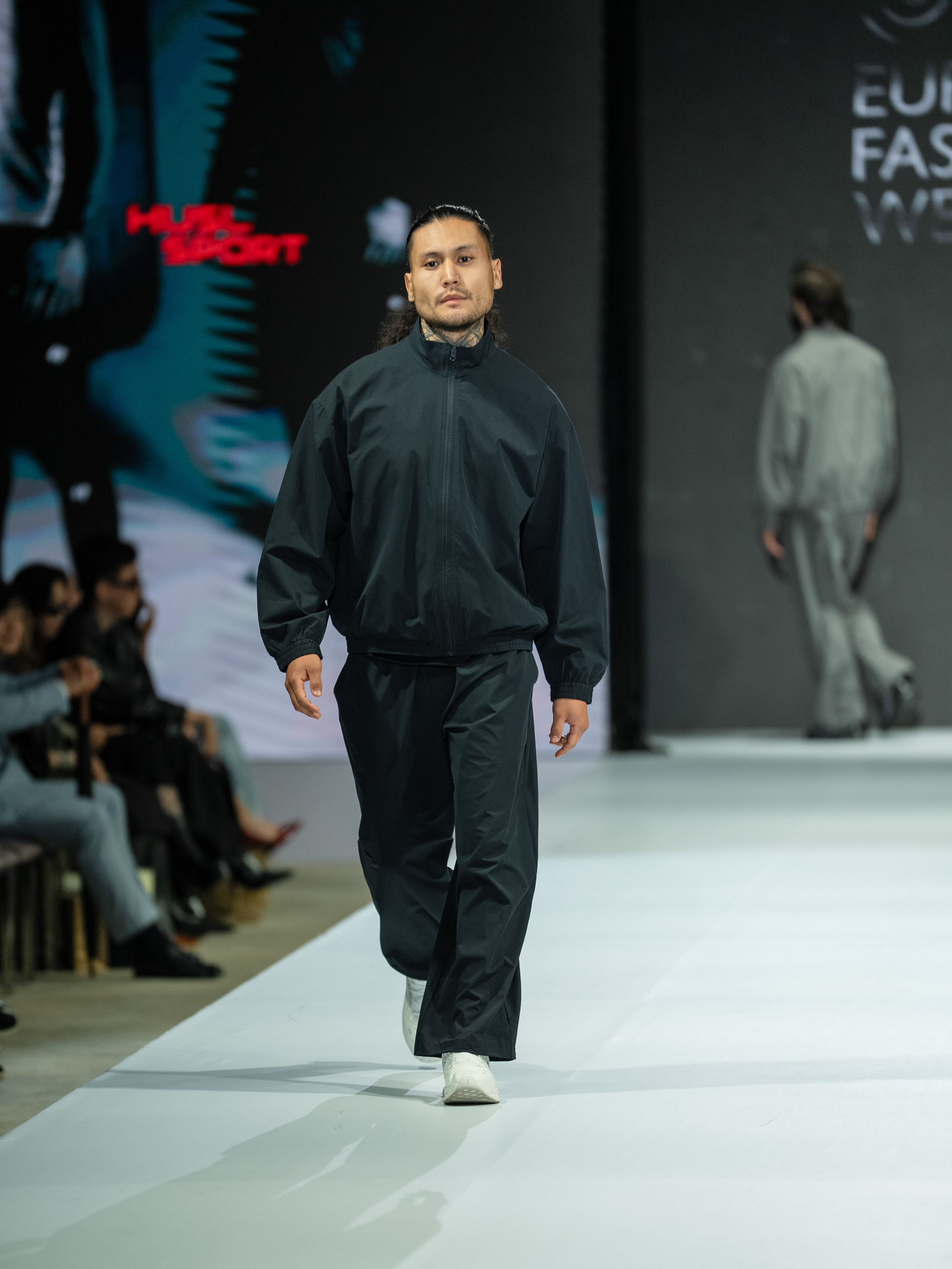 EURASIAN FASHION WEEK Husl Sport. Сайт Алматинского НЮ АРТ, будуар и фэшн фотографа Дениса Карпенко
