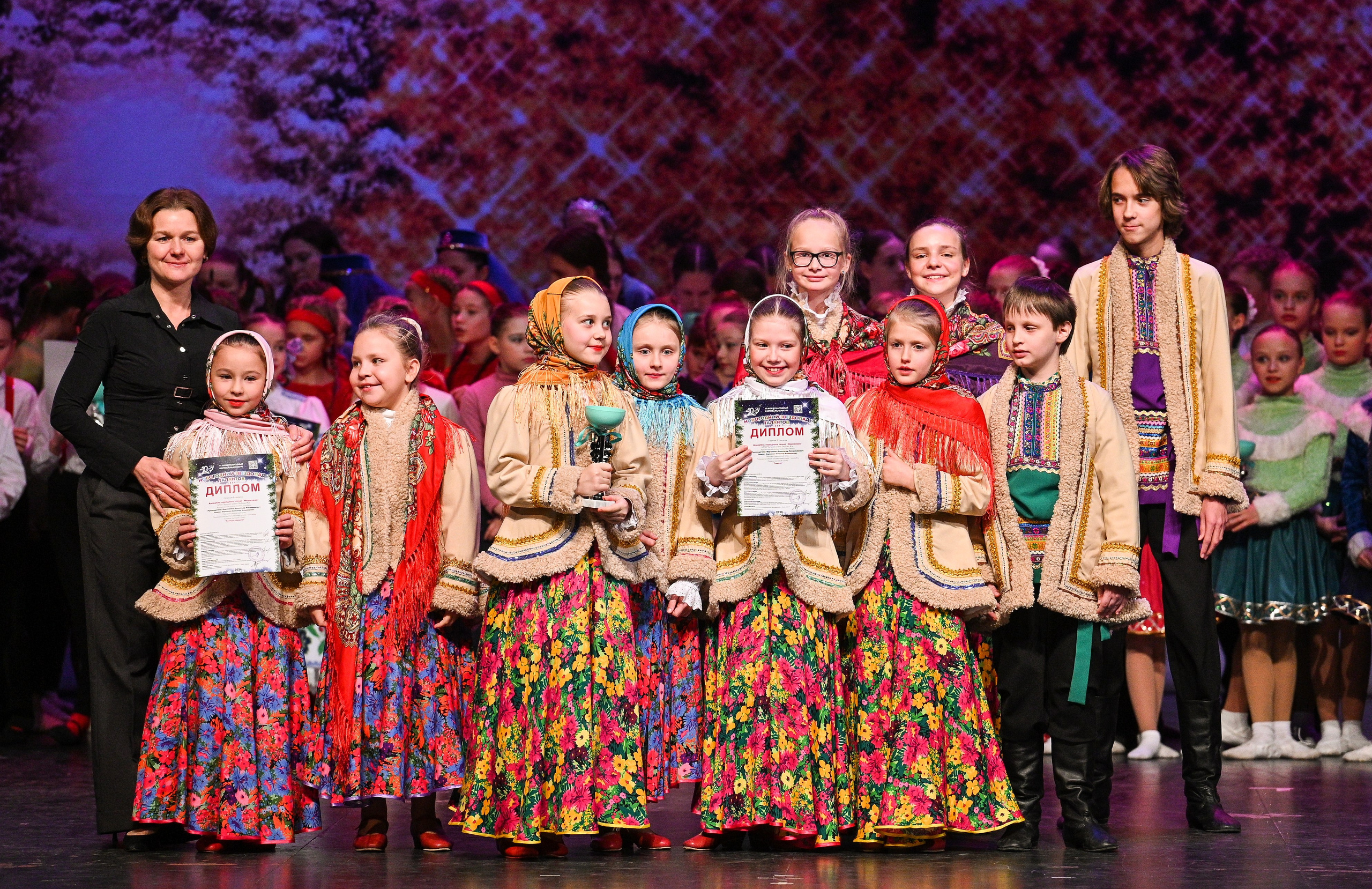14.11.2024 «Новогодний Звездопад Талантов» Фестивальное движение «Шаг к мечте» г. Москва. Медиастудия Фото Концепт