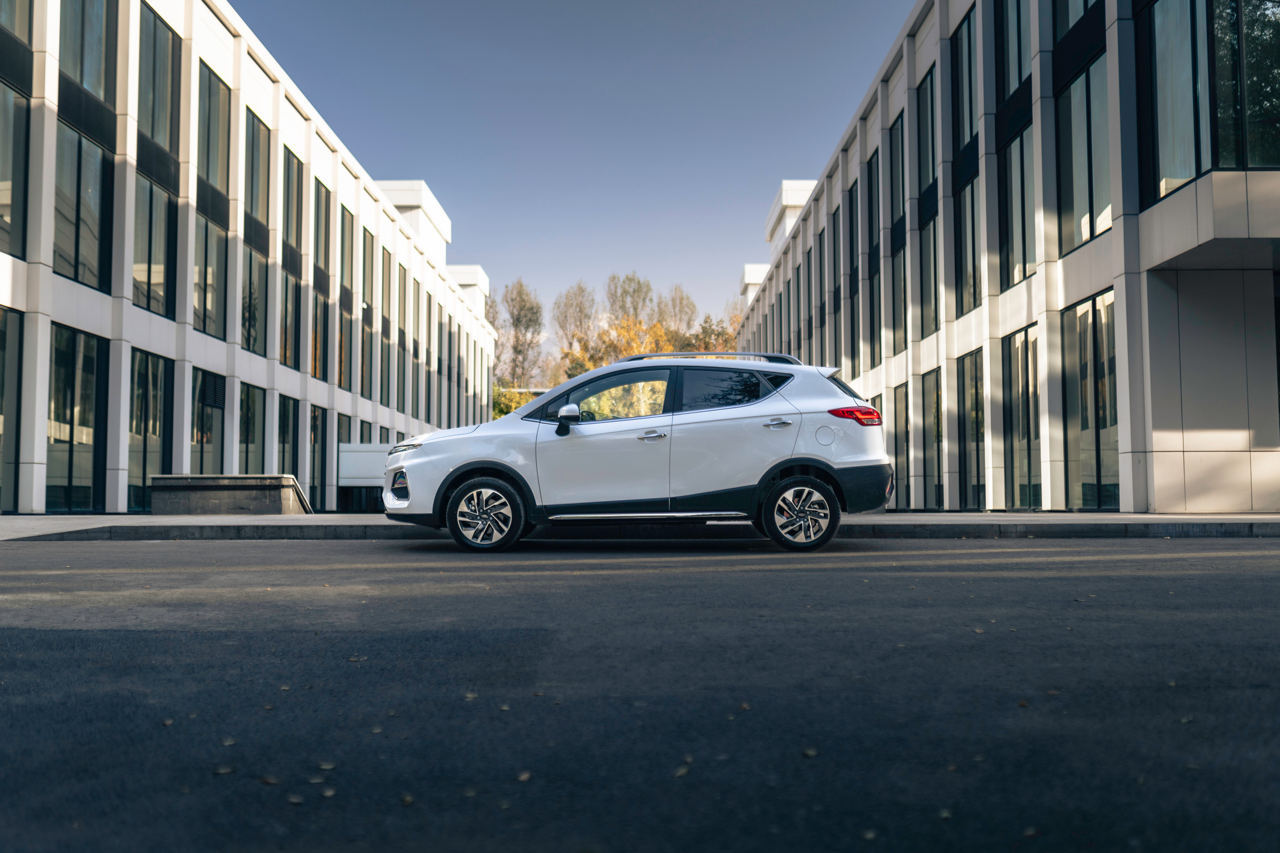 JAC S3 Pro. Чен Станислав | Автомобильный фотограф | Алматы, Казахстан