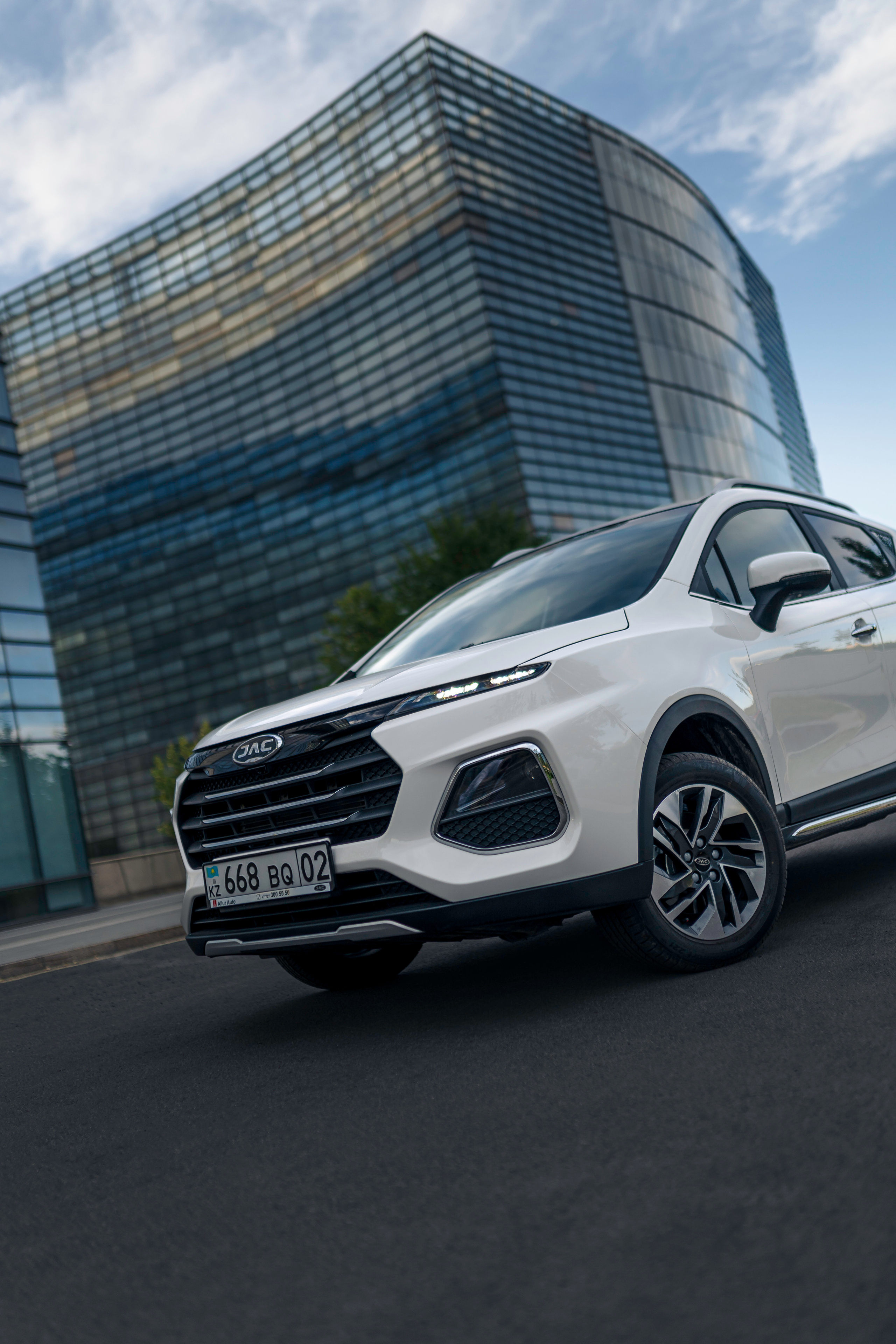 JAC S3 Pro. Чен Станислав | Автомобильный фотограф | Алматы, Казахстан