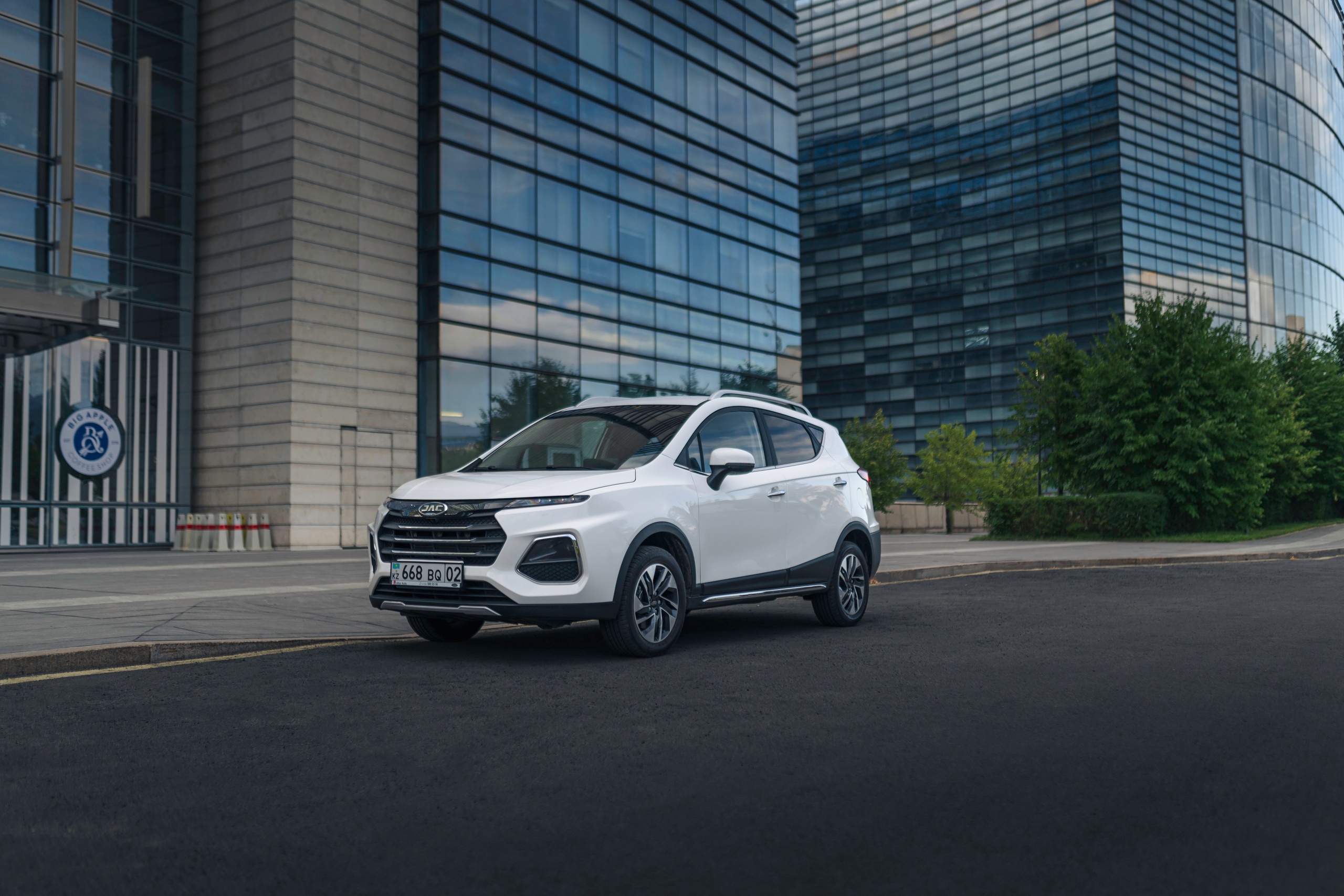 JAC S3 Pro. Чен Станислав | Автомобильный фотограф | Алматы, Казахстан