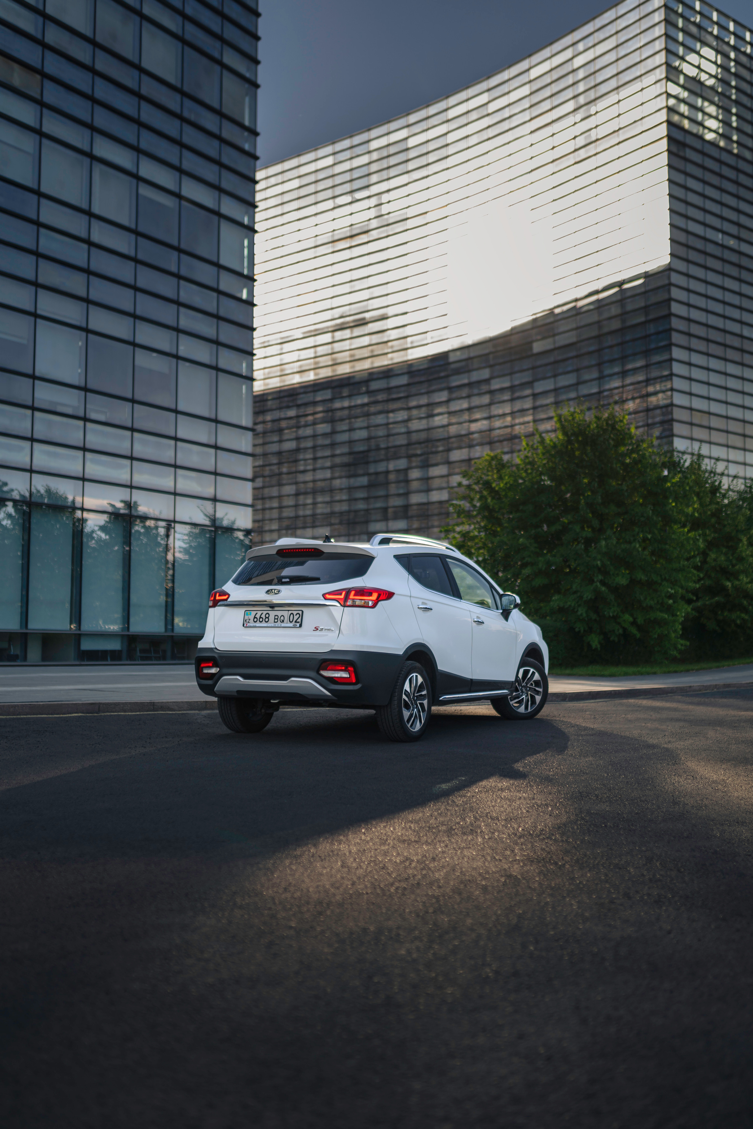 JAC S3 Pro. Чен Станислав | Автомобильный фотограф | Алматы, Казахстан