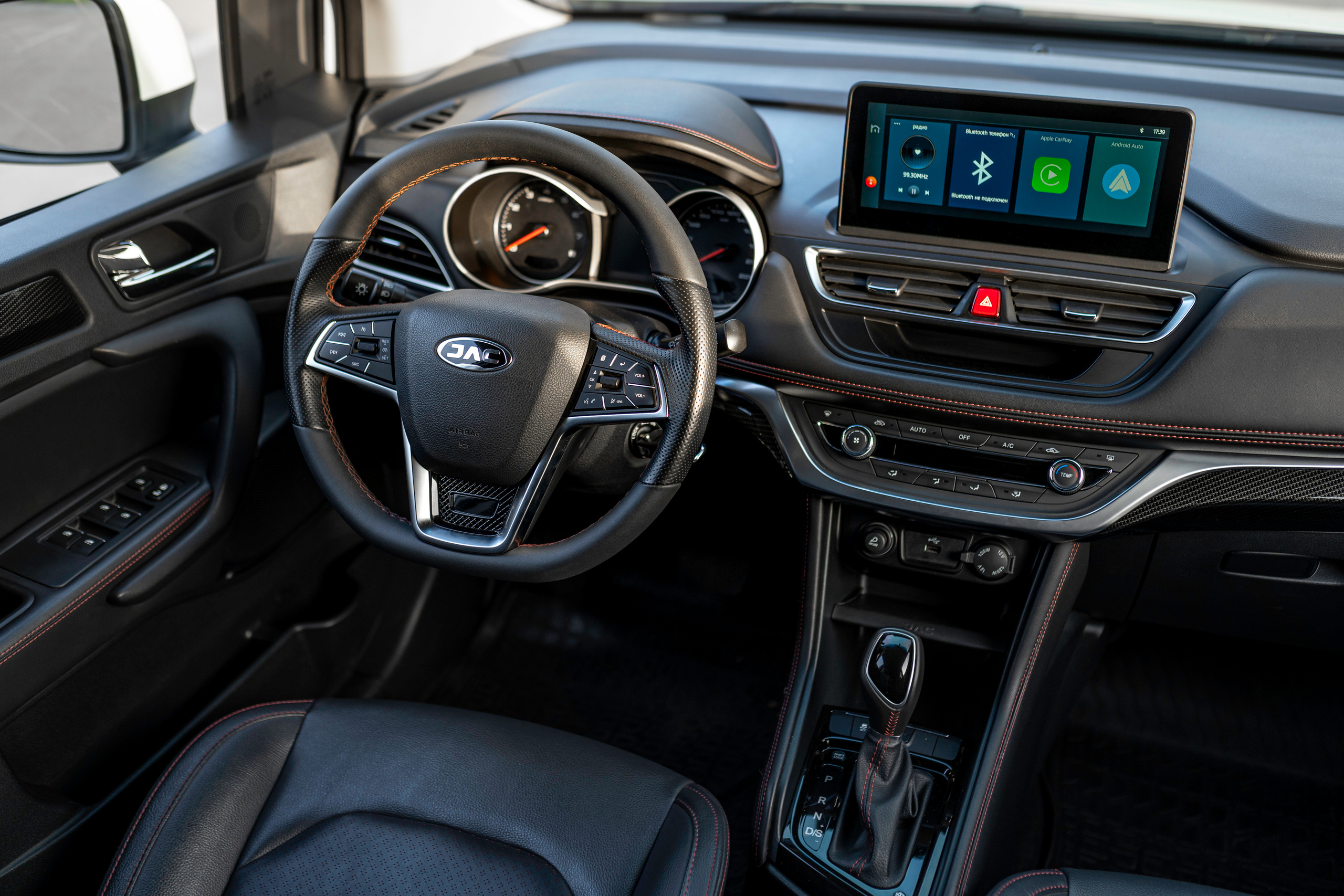 JAC S3 Pro. Чен Станислав | Автомобильный фотограф | Алматы, Казахстан