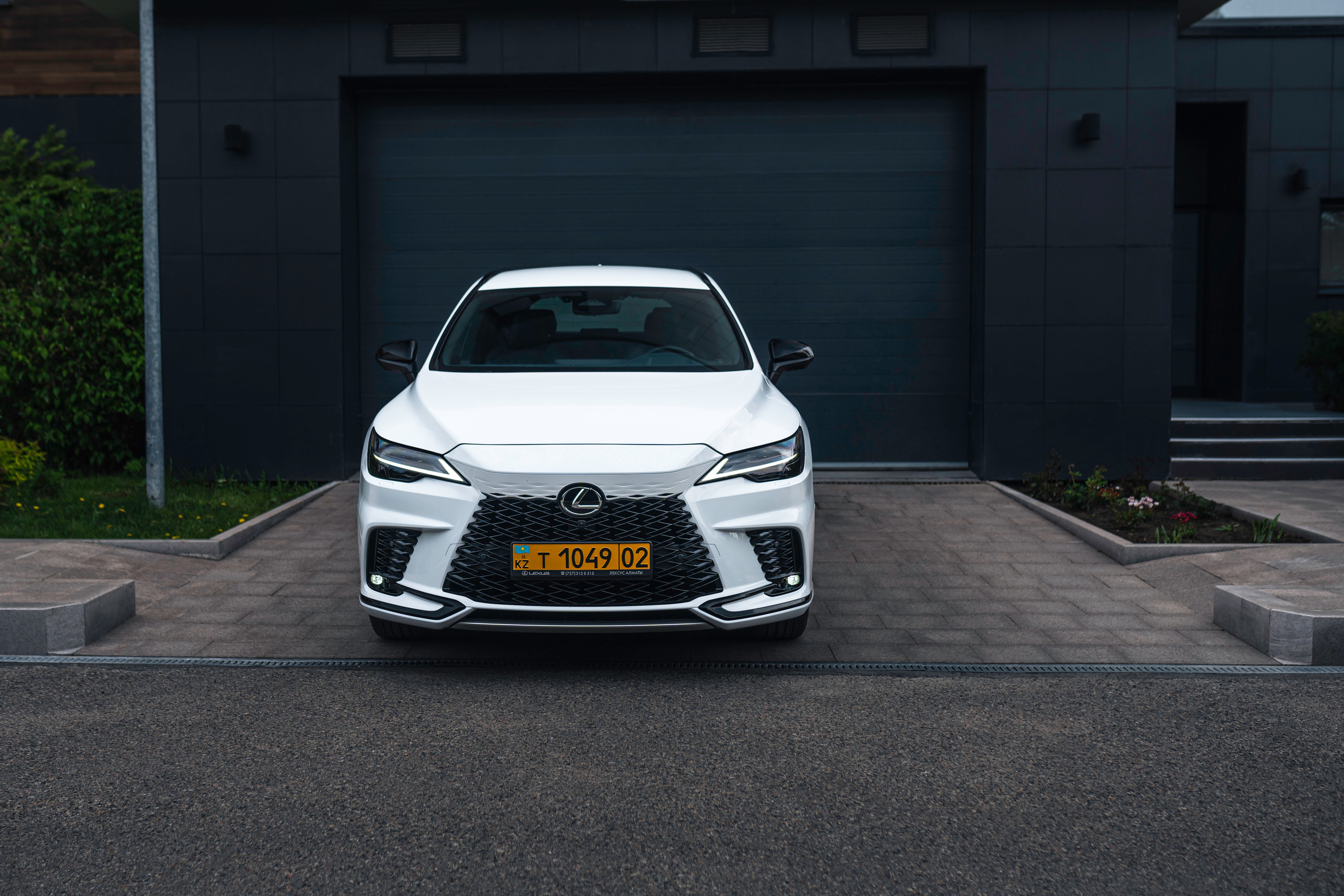 Lexus RX500h. Чен Станислав | Автомобильный фотограф | Алматы, Казахстан