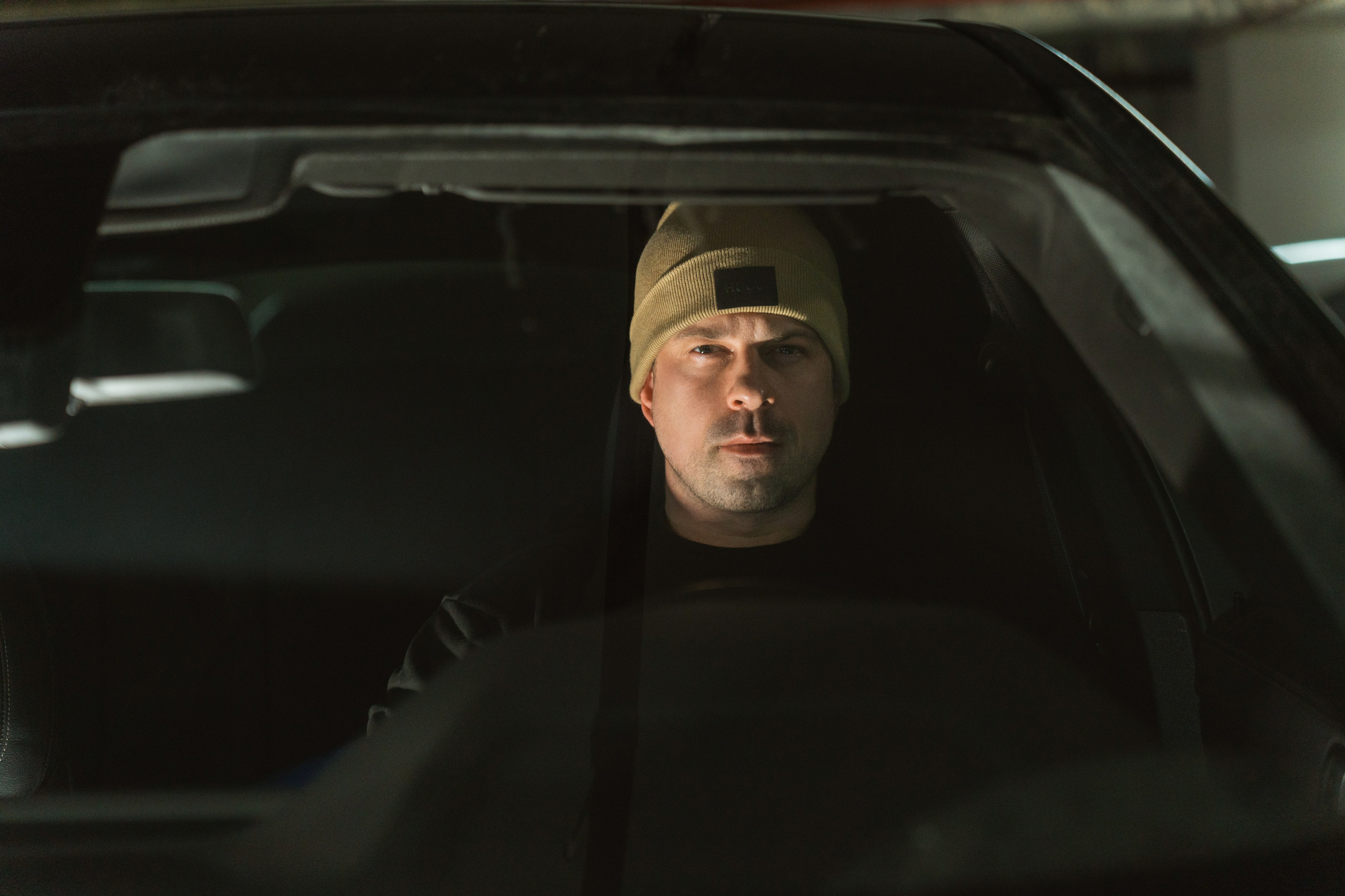 Современная фотосессия для Стаса, специалиста IT сферы. Портретный фотограф в Москве Фарид Леонов