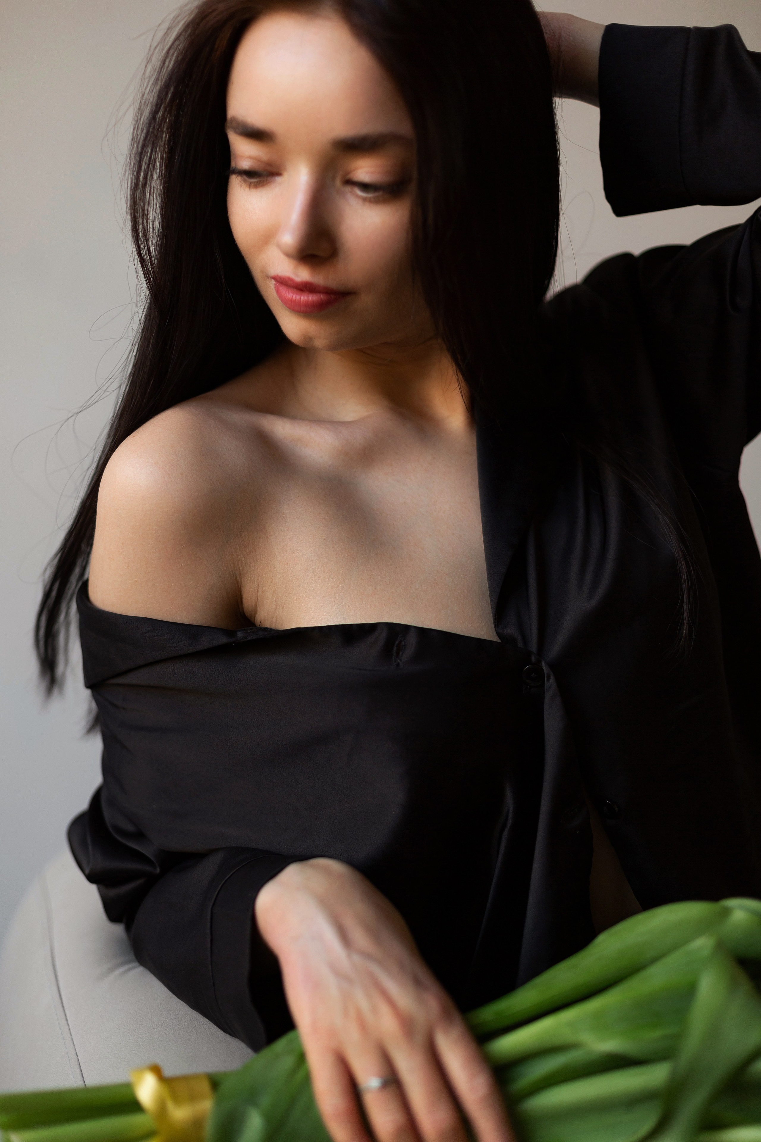 Фотосессия девушки с тюльпанами. Свадебный и портретный фотограф в Санкт-Петербурге Надежда Чечулина