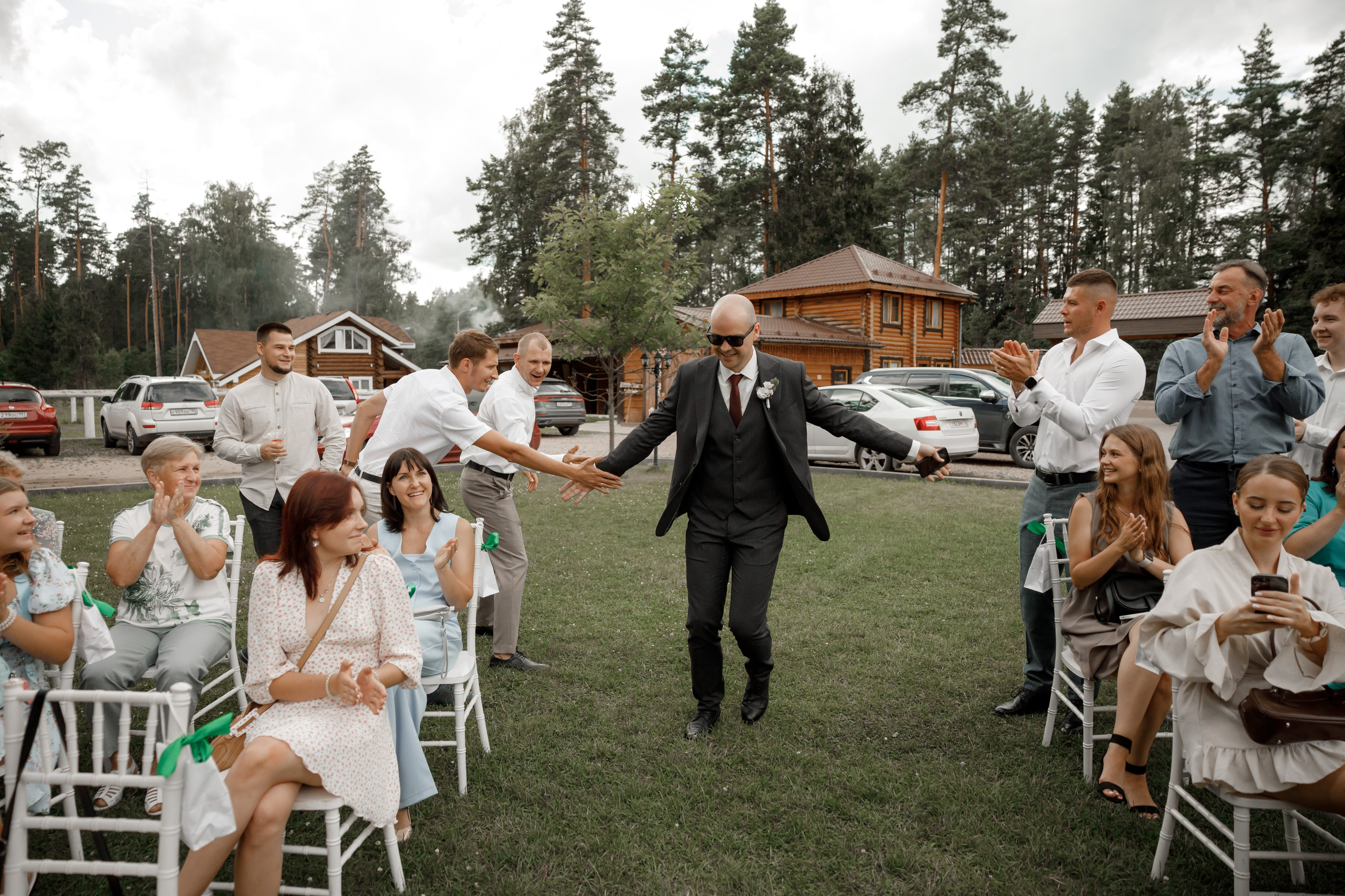 Полина и Дмитрий, загородный клуб «Барин», ЗАГС в г. Пушкино. Свадебный и репортажный фотограф (Москва, Королев и другие)