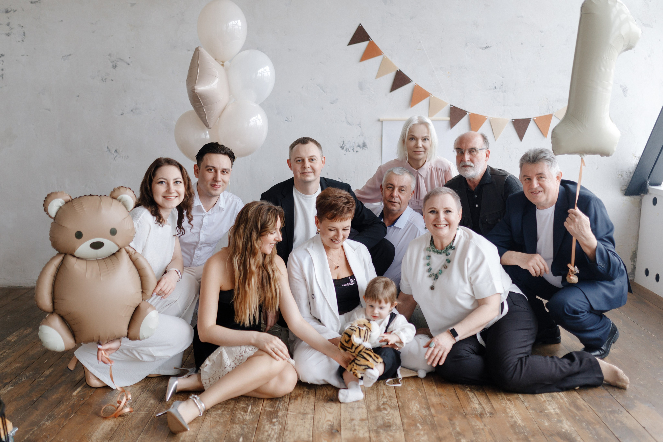 Арсению Годик. Главная