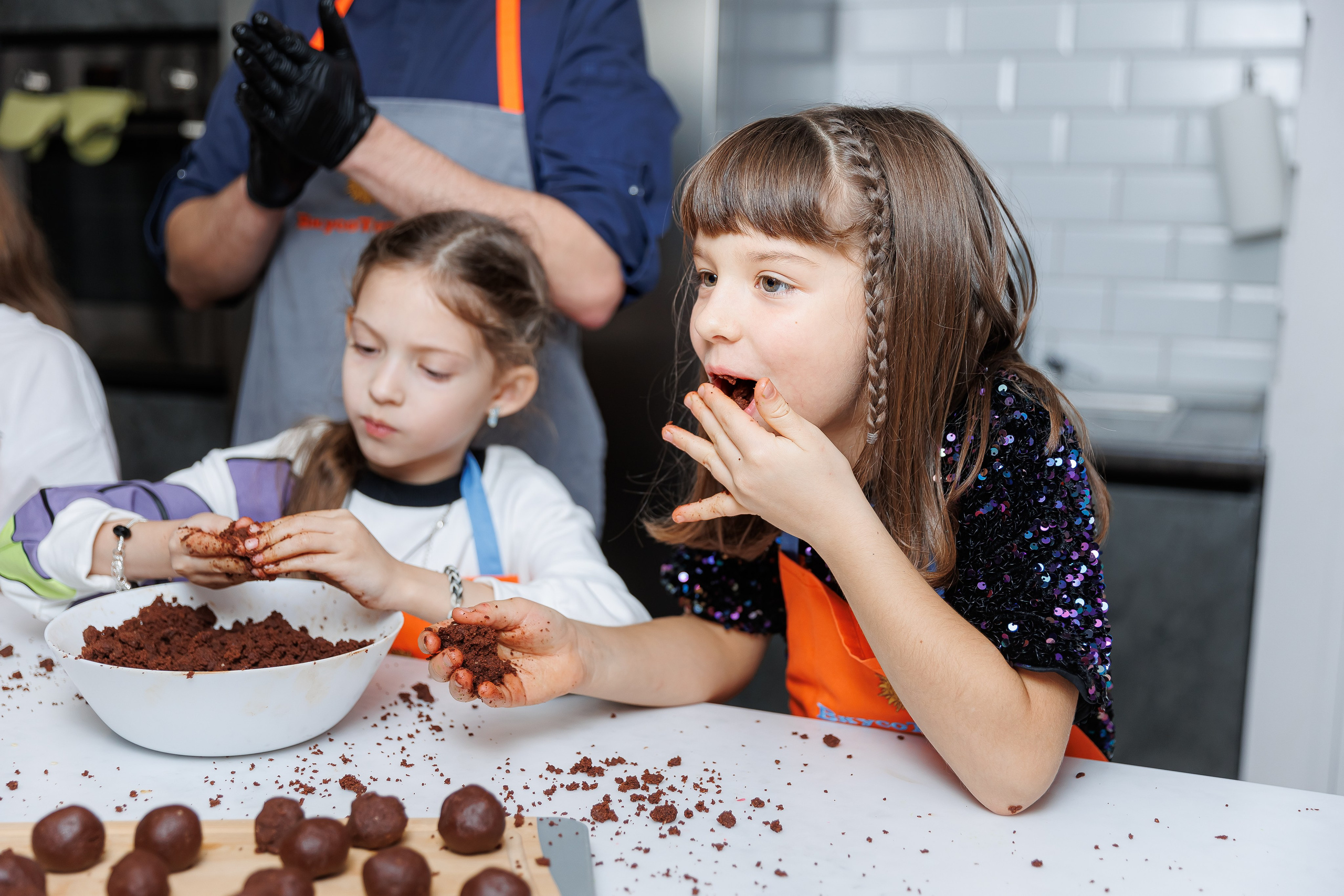 День рождения Насти «Венсдэй во Вкусотеррии». Семейный и детский фотограф Комина Елена, Власиха, Одинцово