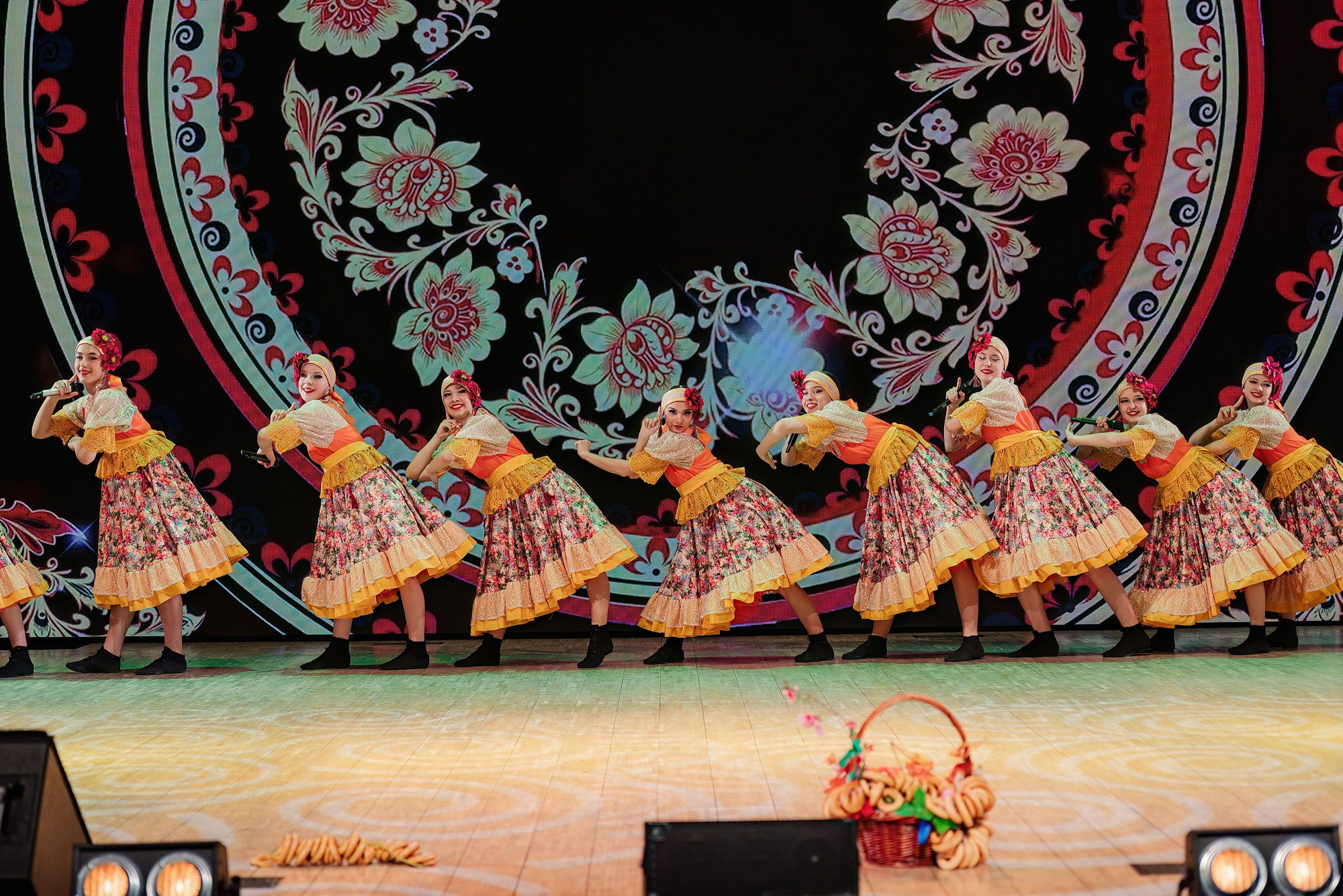 Отчетный концерт Образцового коллектива Алтая театра эстрадной песни «Созвездие». Свадебный и репортажный фотограф Никита Сницарев в Барнауле