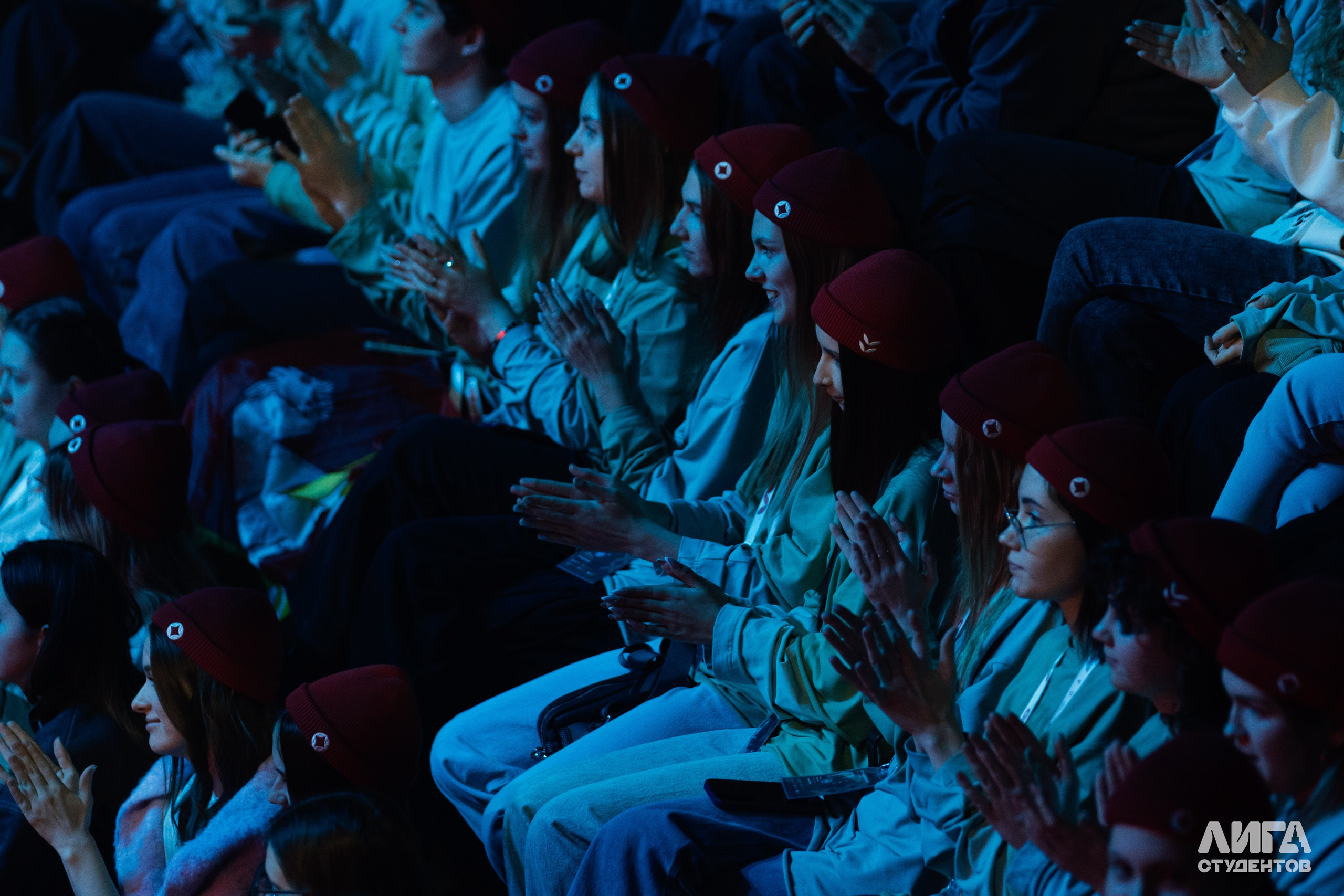 Российская Студенческая Весна 2025. Портретный фотограф в Казани Радомир Заздравных