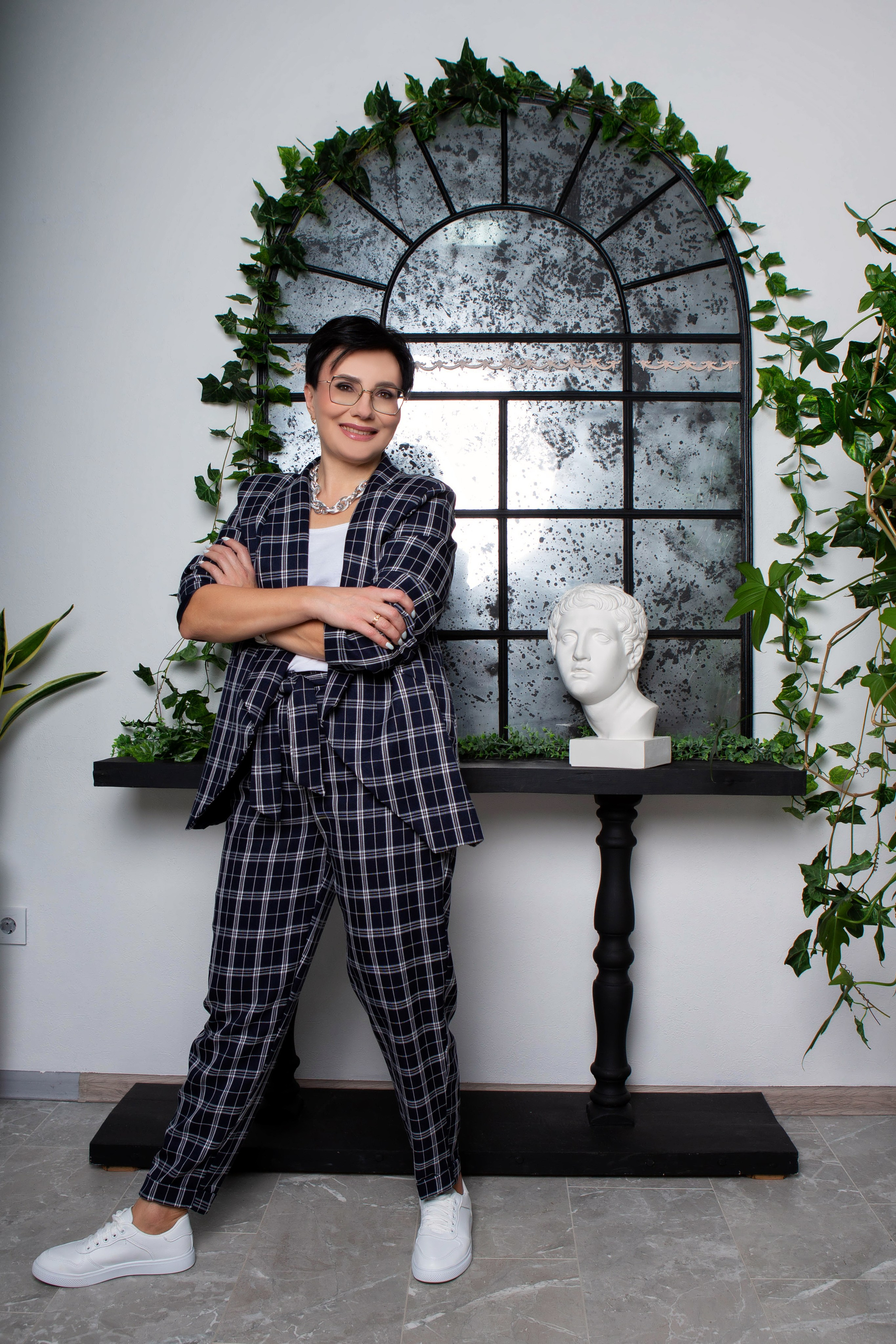 Контент съёмка для ведущей. Главная