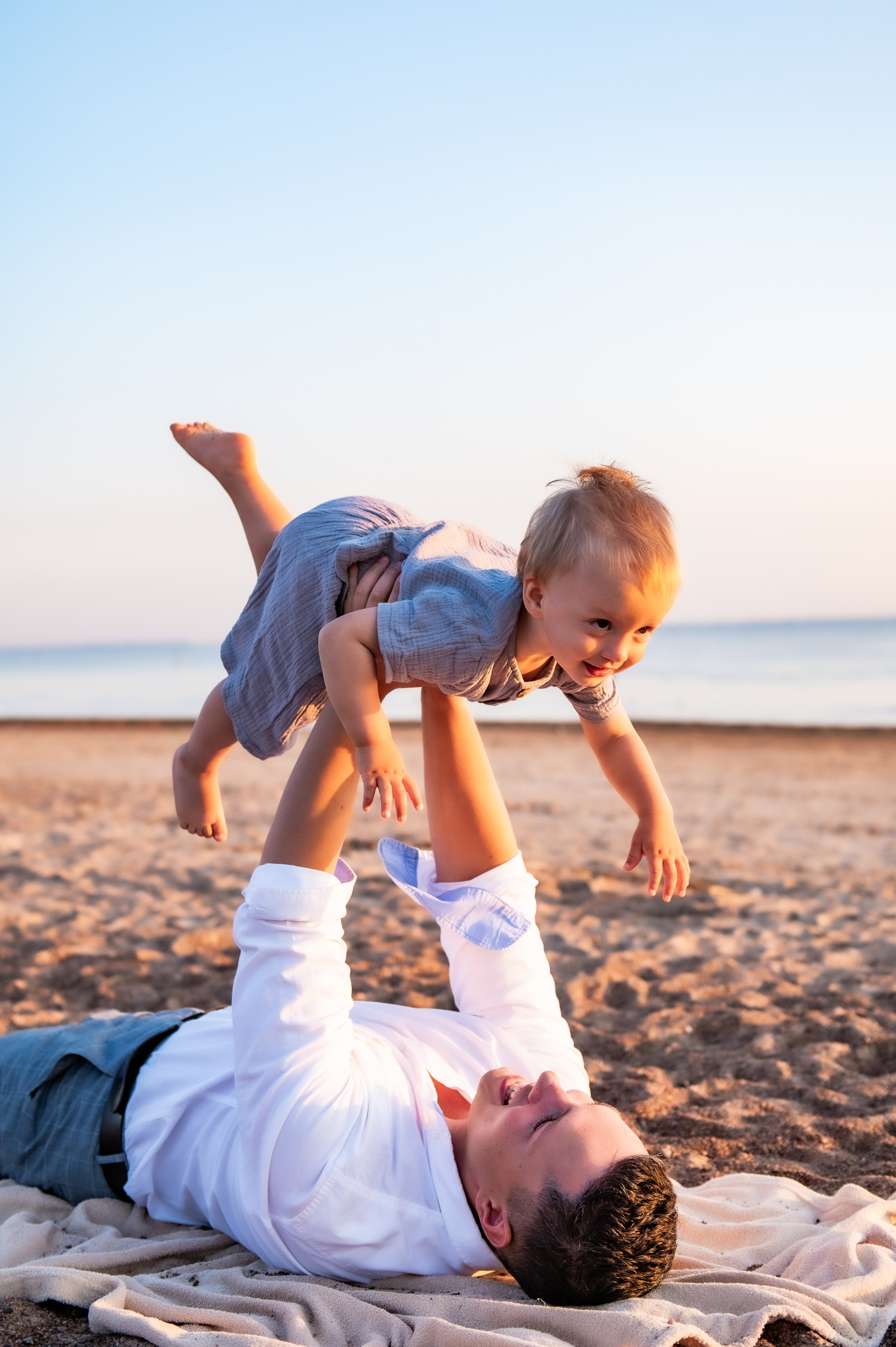 Семейная съемка на пляже. Свадебный и семейный фотограф в Санкт-Петербурге — Мария Черепанова