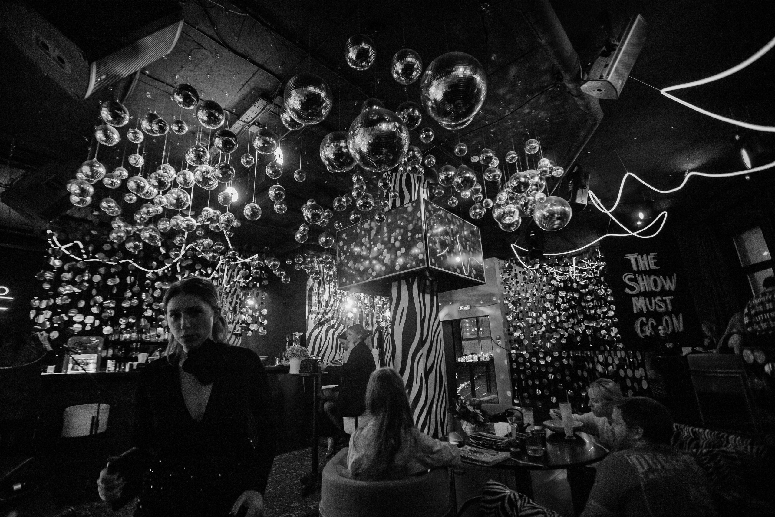 БАР МОЛОДОСТЬ. Репортажный и портретный фотограф в Екатеринбурге Гизатуллин Марат