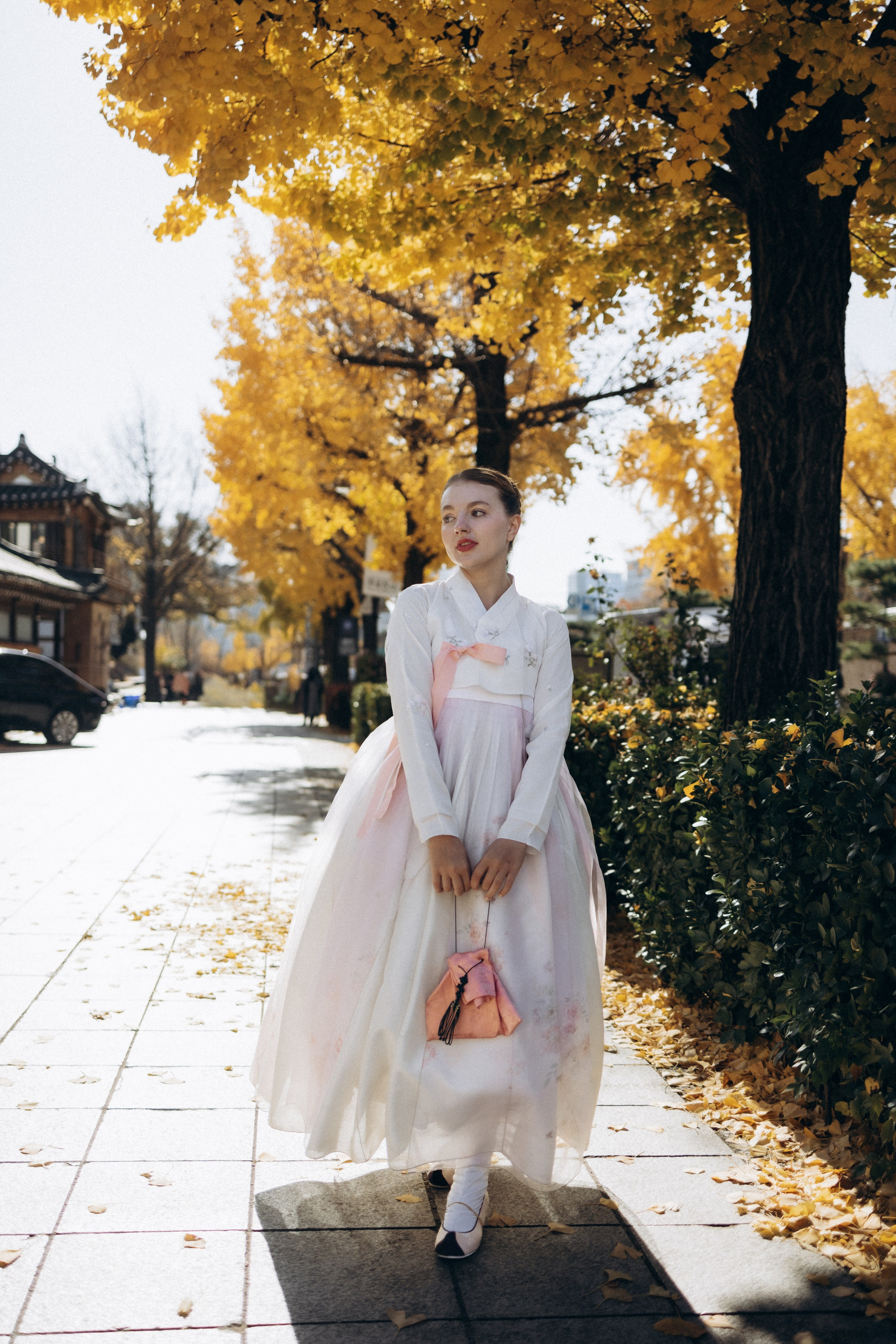 Фотосессия Маши и Саши в ханбоках. Фотограф Артем Бросов в Санкт-Петербурге и Дубае