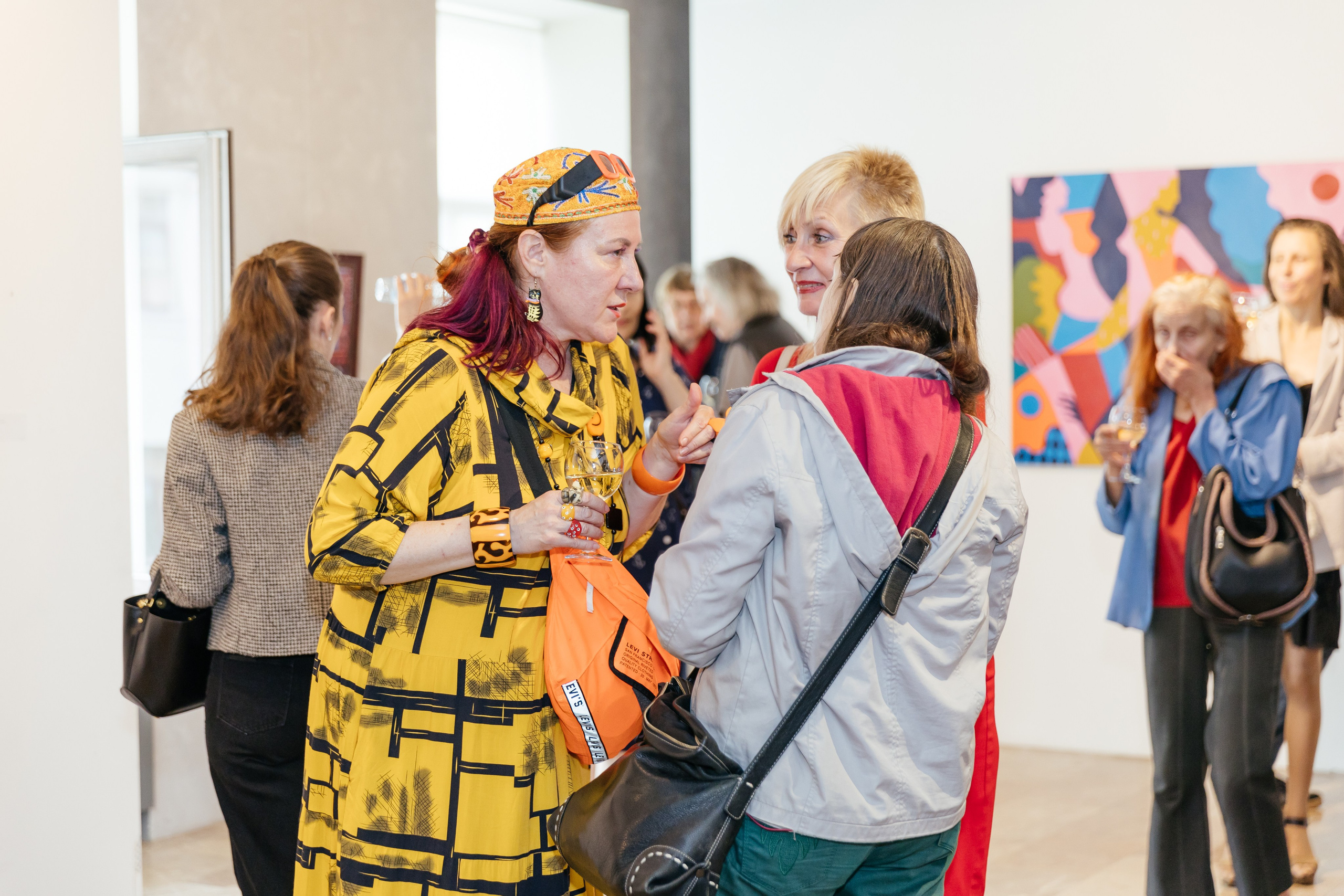 Выставка Лиры Алборовой «Цвет — это я». Свадебный и репортажный фотограф в Санкт-Петербурге Николай Голованов