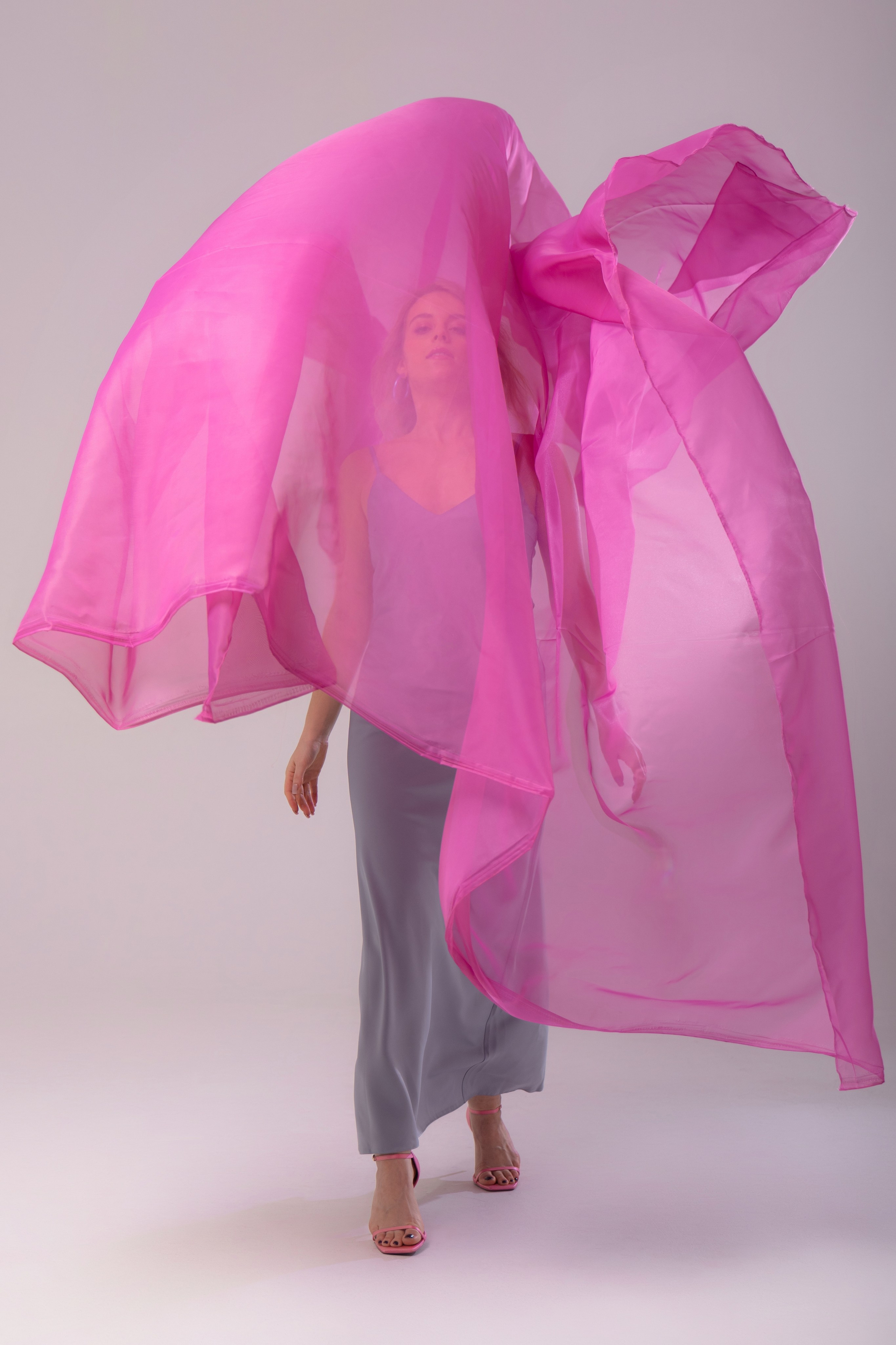 Женская фотосессия на циклораме. Портретный и репортажный фотограф в Сочи Рамодина Юлия