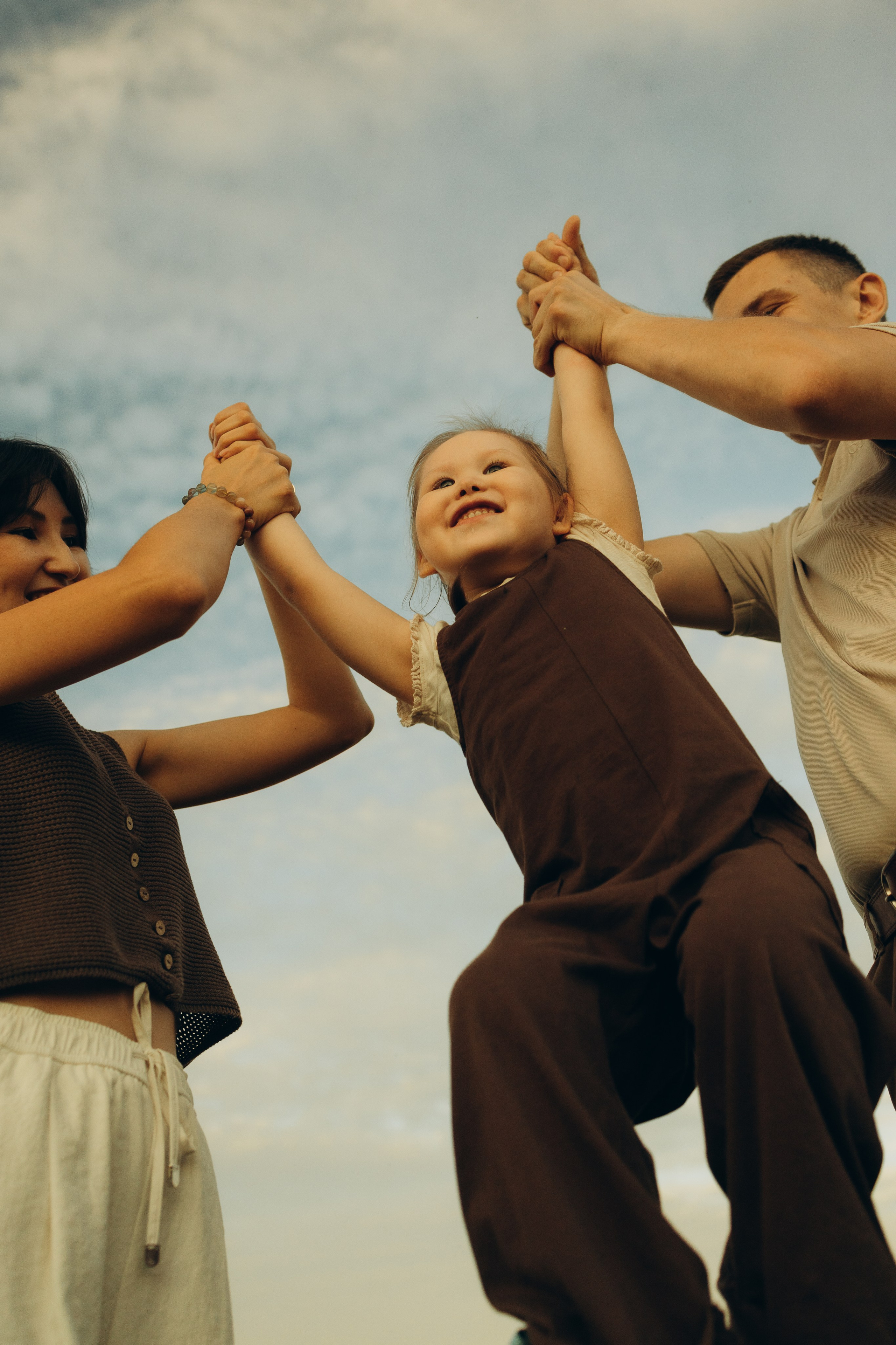 На природе. Семейный фотограф Новосибирск Фотограф на выписку Новосибирск