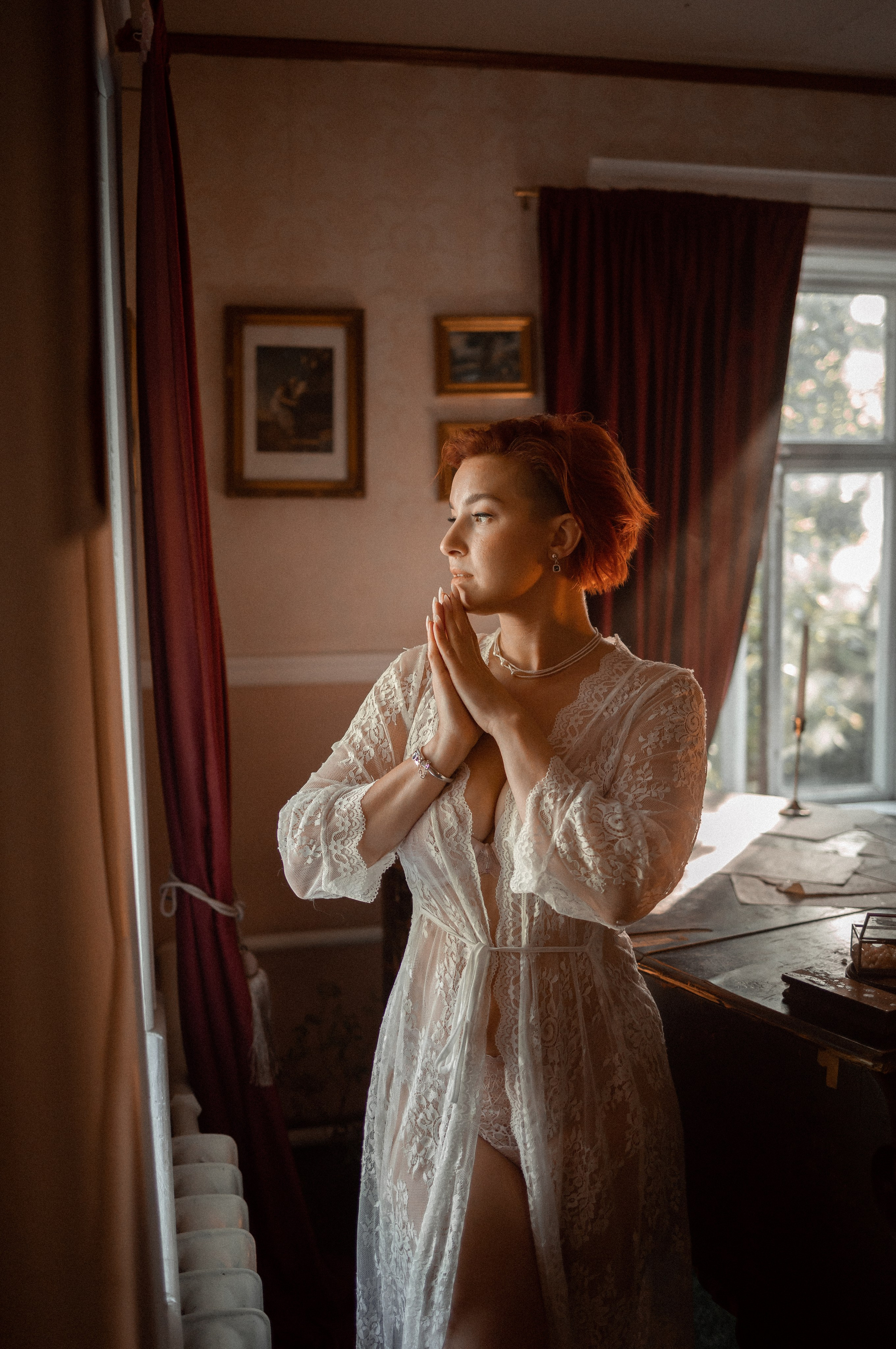 Женский портрет. Фотограф Валентина Волкова. Москва, Апрелевка, Переделкино