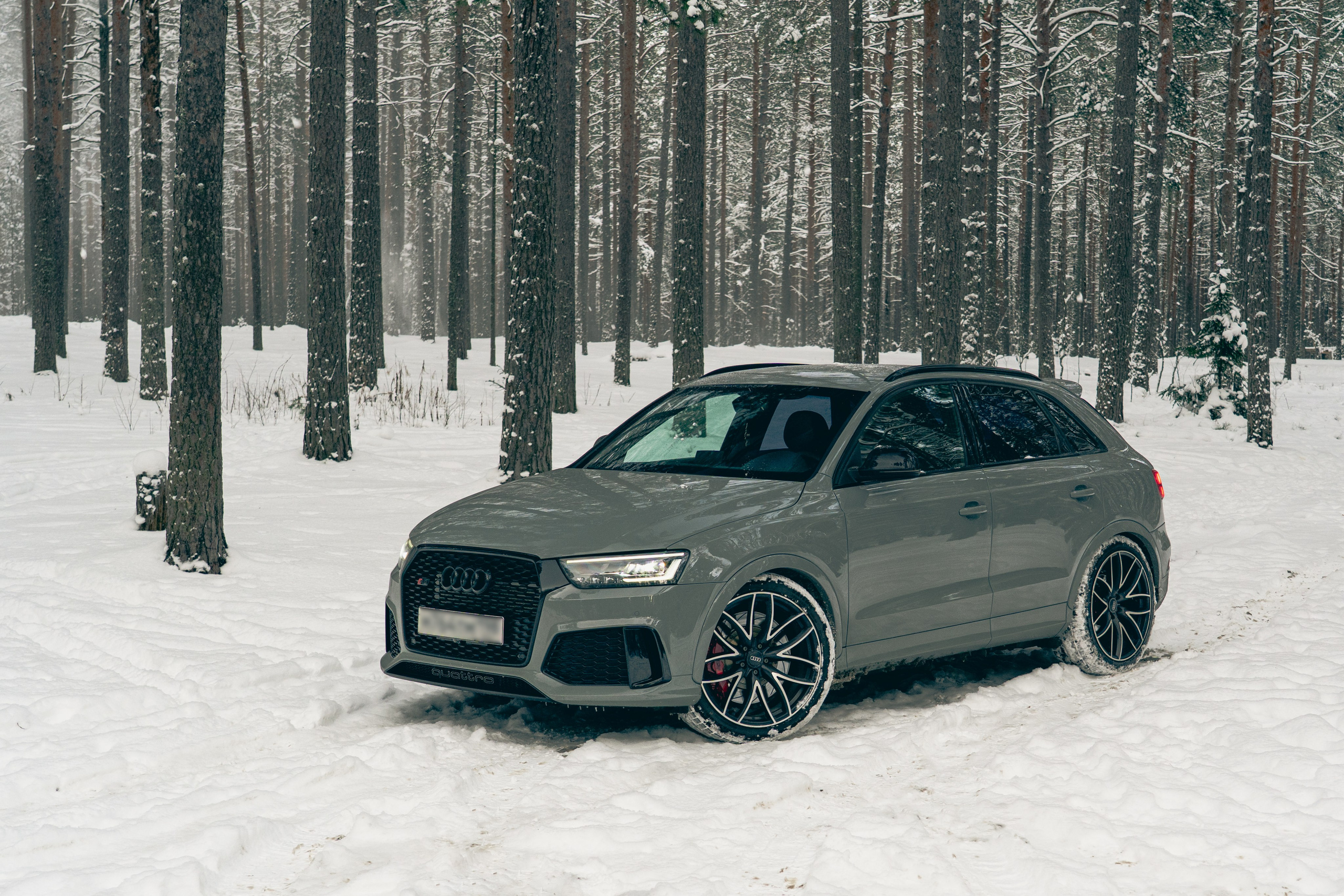 Audi Q3 Snow. Автомобильный фотограф в Санкт-Петербурге