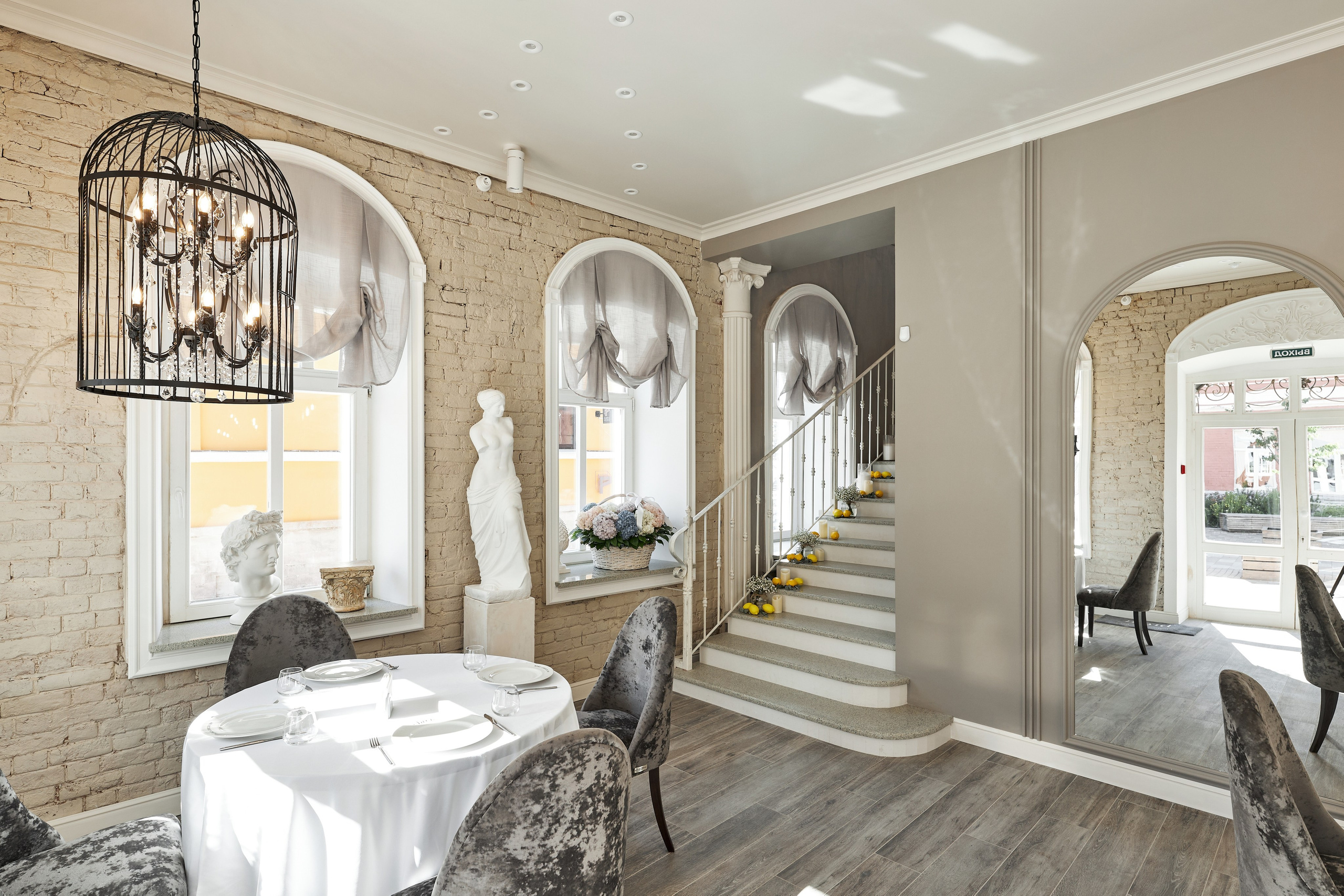 Interior. Другой взгляд на фотографию