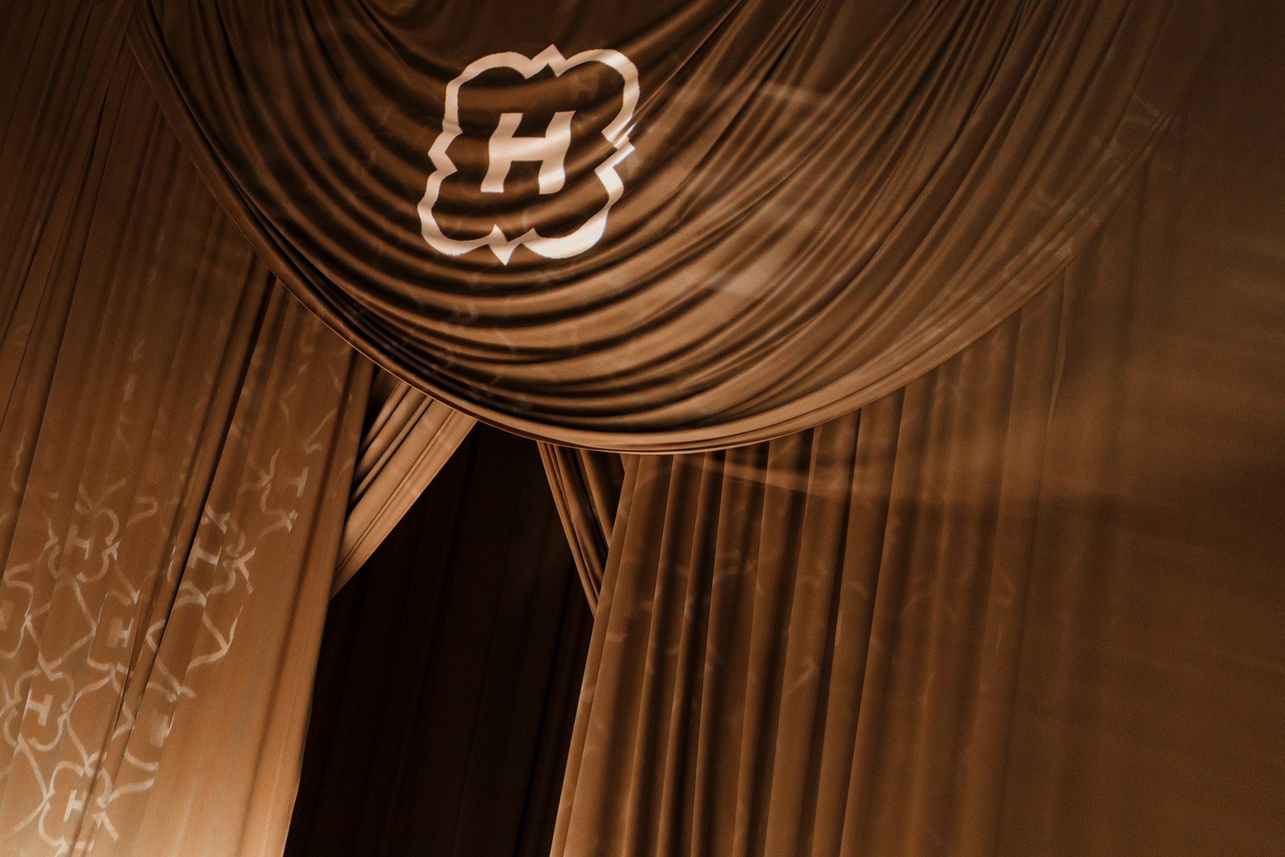 Henderson Fashion Show AW'25. Репортажный фотограф Семён Борисов | Москва