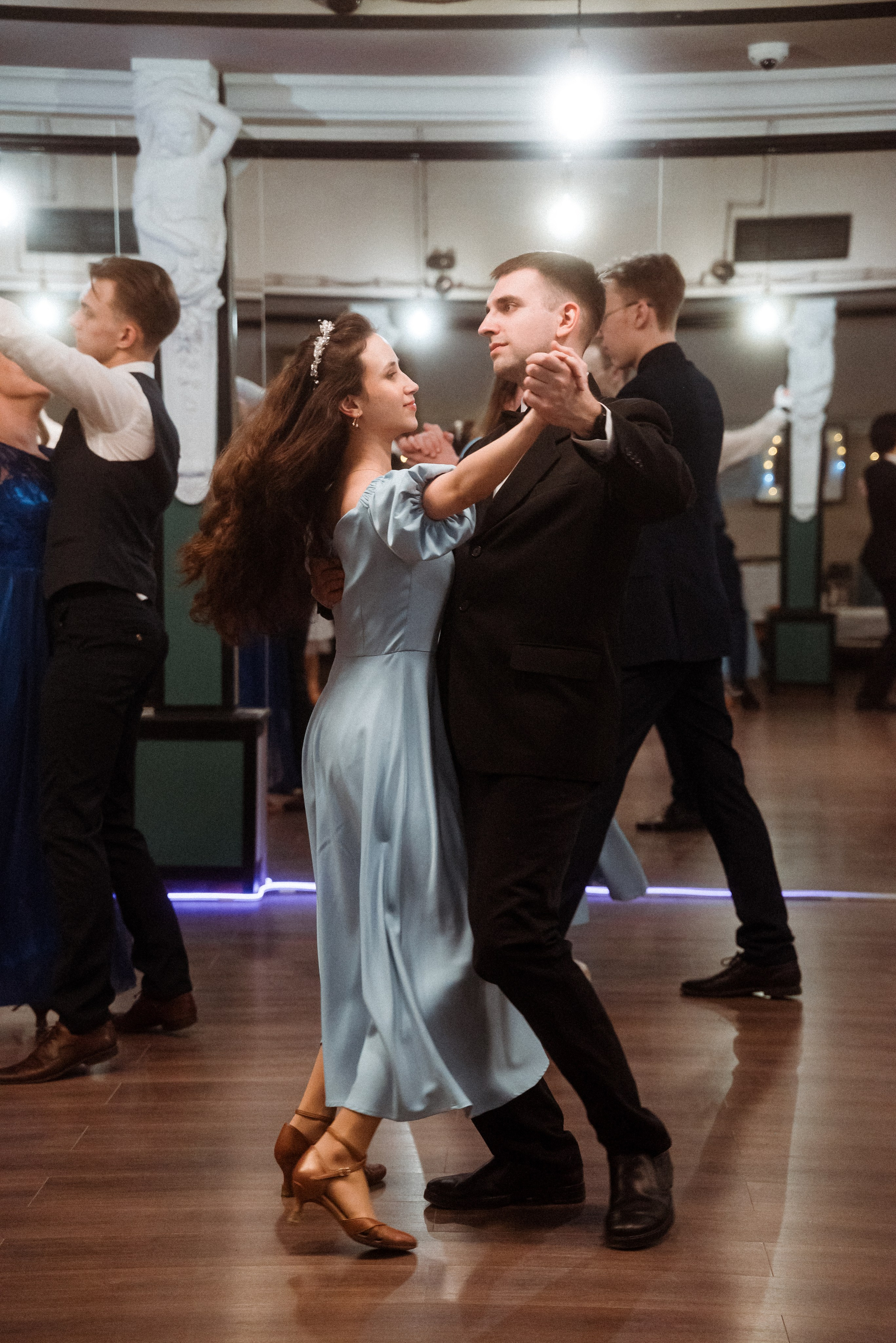 Танцевальный вечер школы «Реверанс». Портретный фотограф в СПб Степан Клеменче
