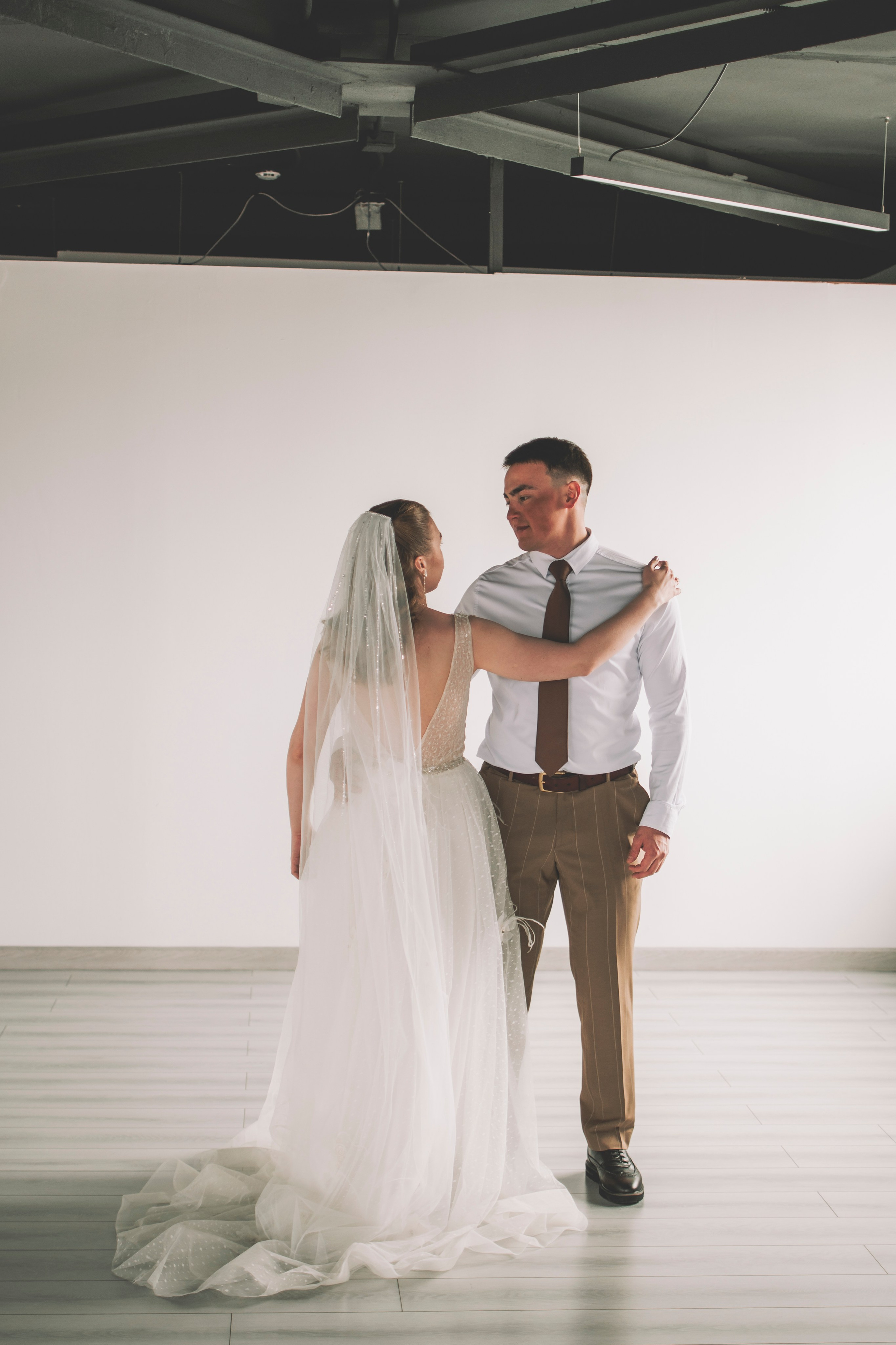 Альберт и Анастасия (Студийная фотосессия, роспись в ДК Нефтяник + фотосессия с гостями). Семейный и свадебный фотограф Губкинский и Ставрополь