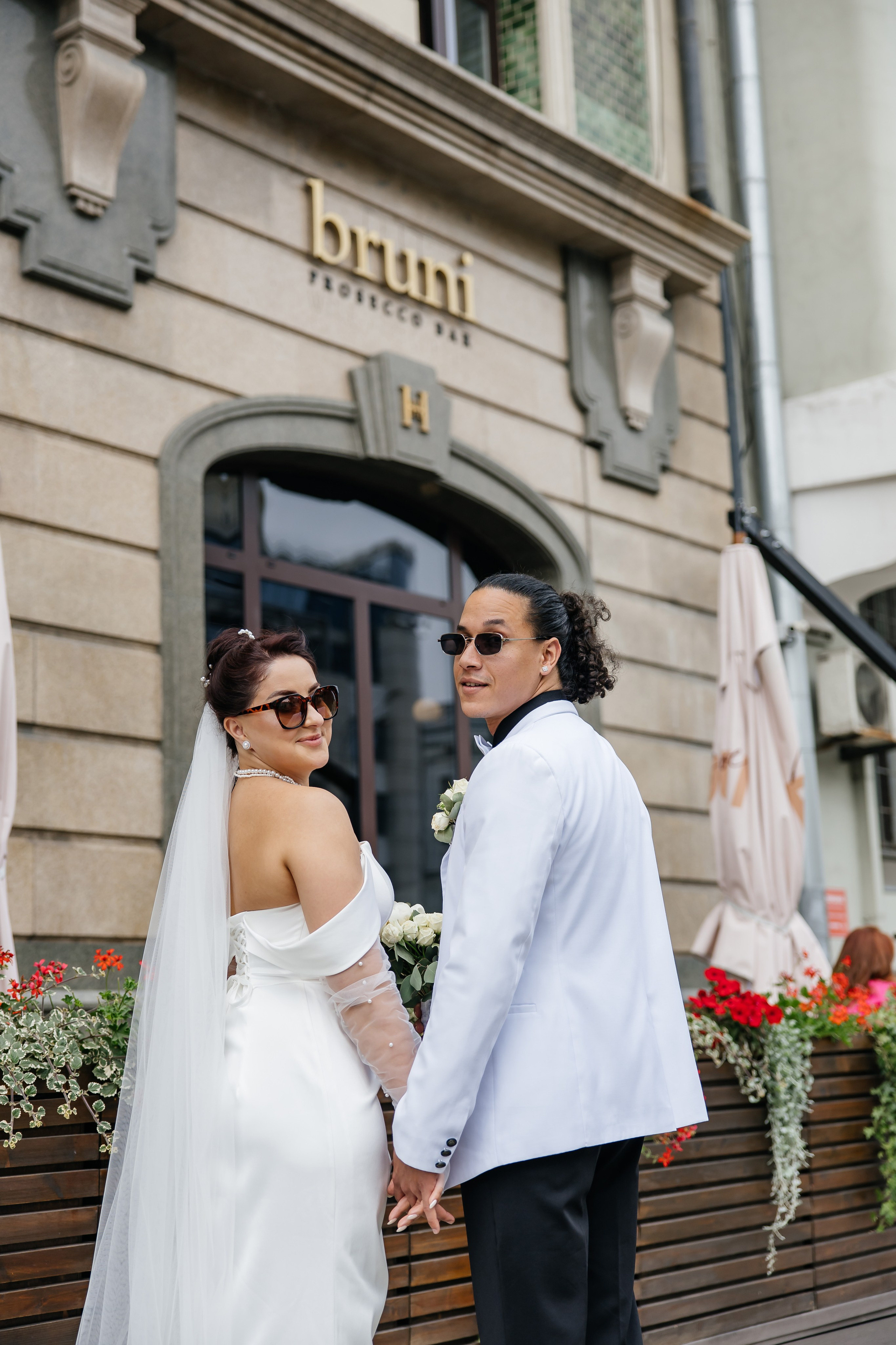 Сборы, прогулка, роспись. Фотограф, видеограф на свадьбу в Москве Никита Назаров