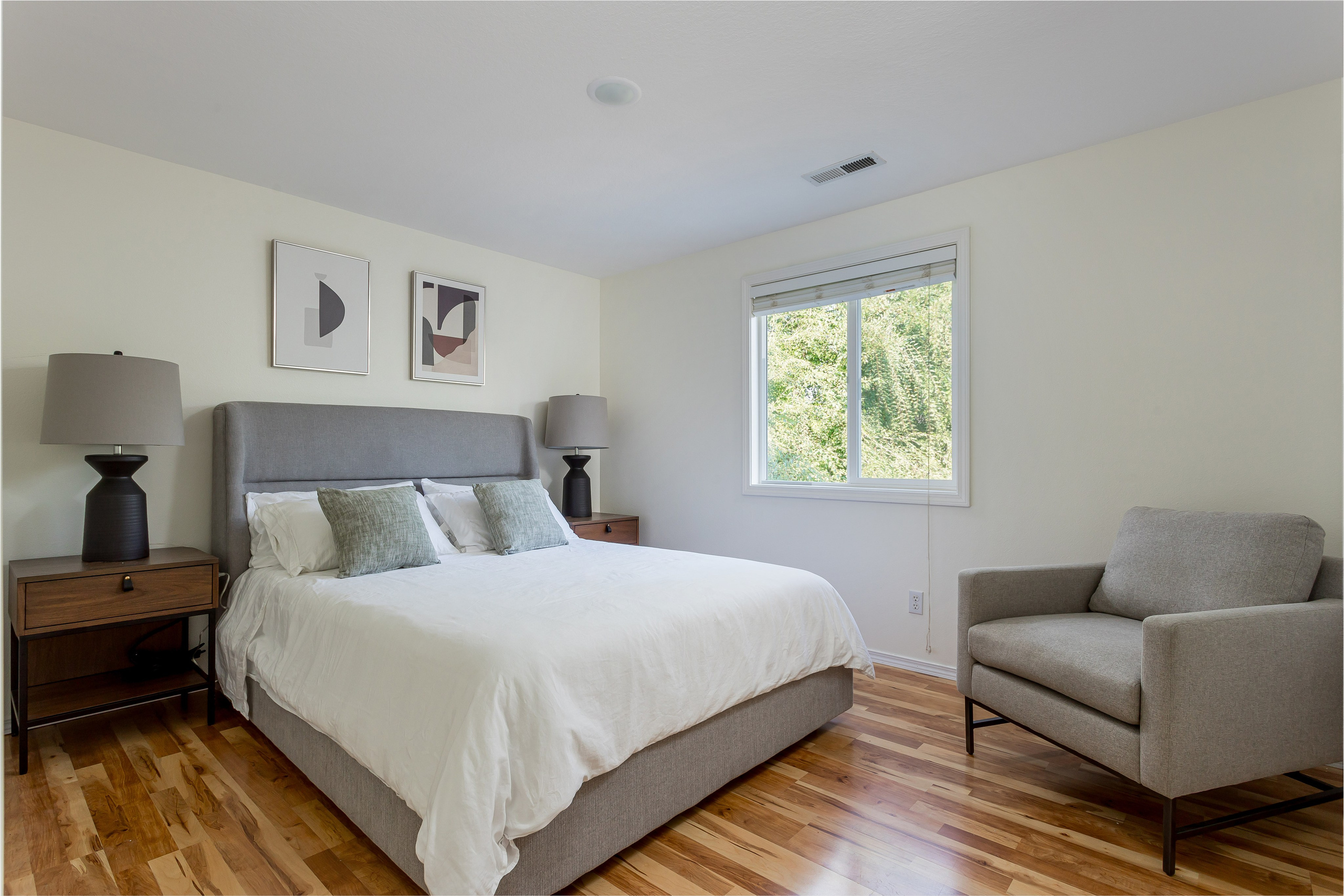 Interior photographer Vitalii in Portland and Vancouver