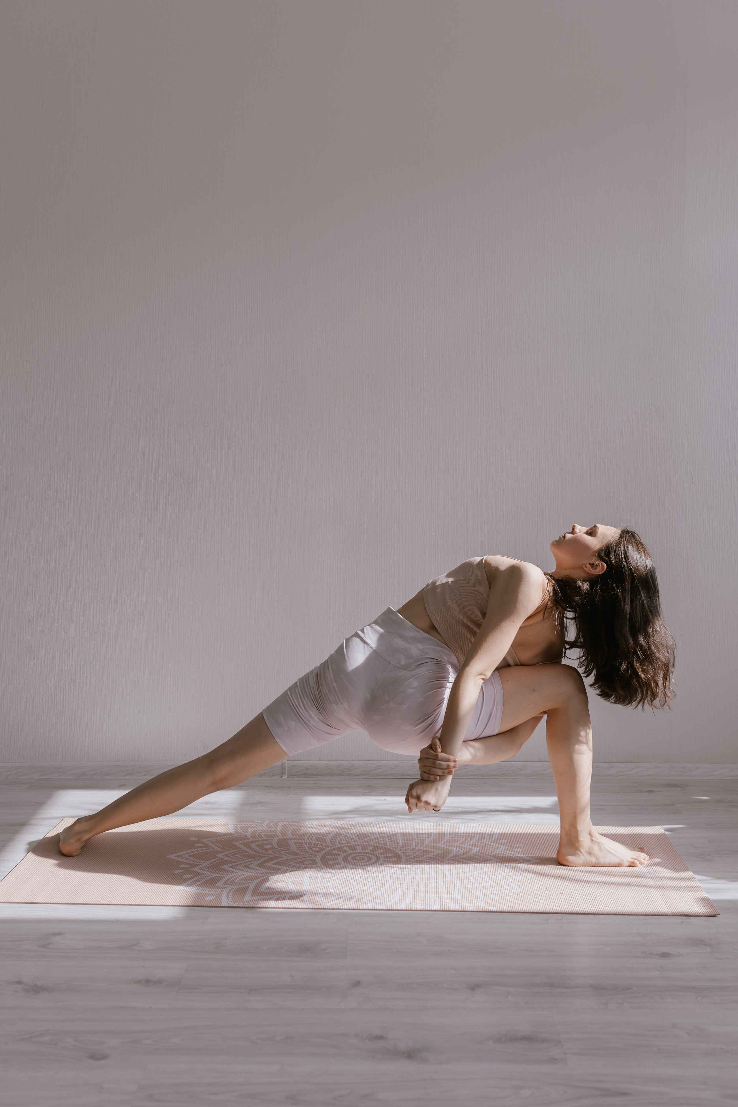 Студия йоги и растяжки SF studio. Свадебный и женский фотограф в Санкт-Петербурге Муртеева Екатерина