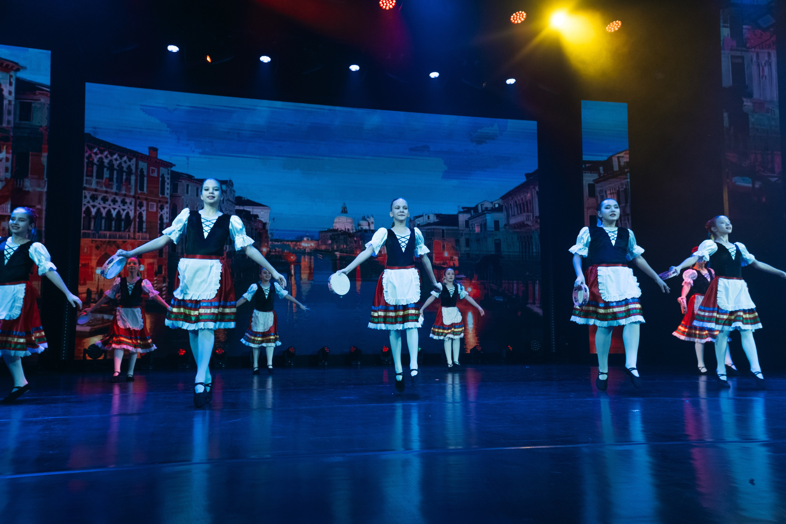 СурГУ 23.12.23. Репортажный и свадебный фотограф в Сургуте