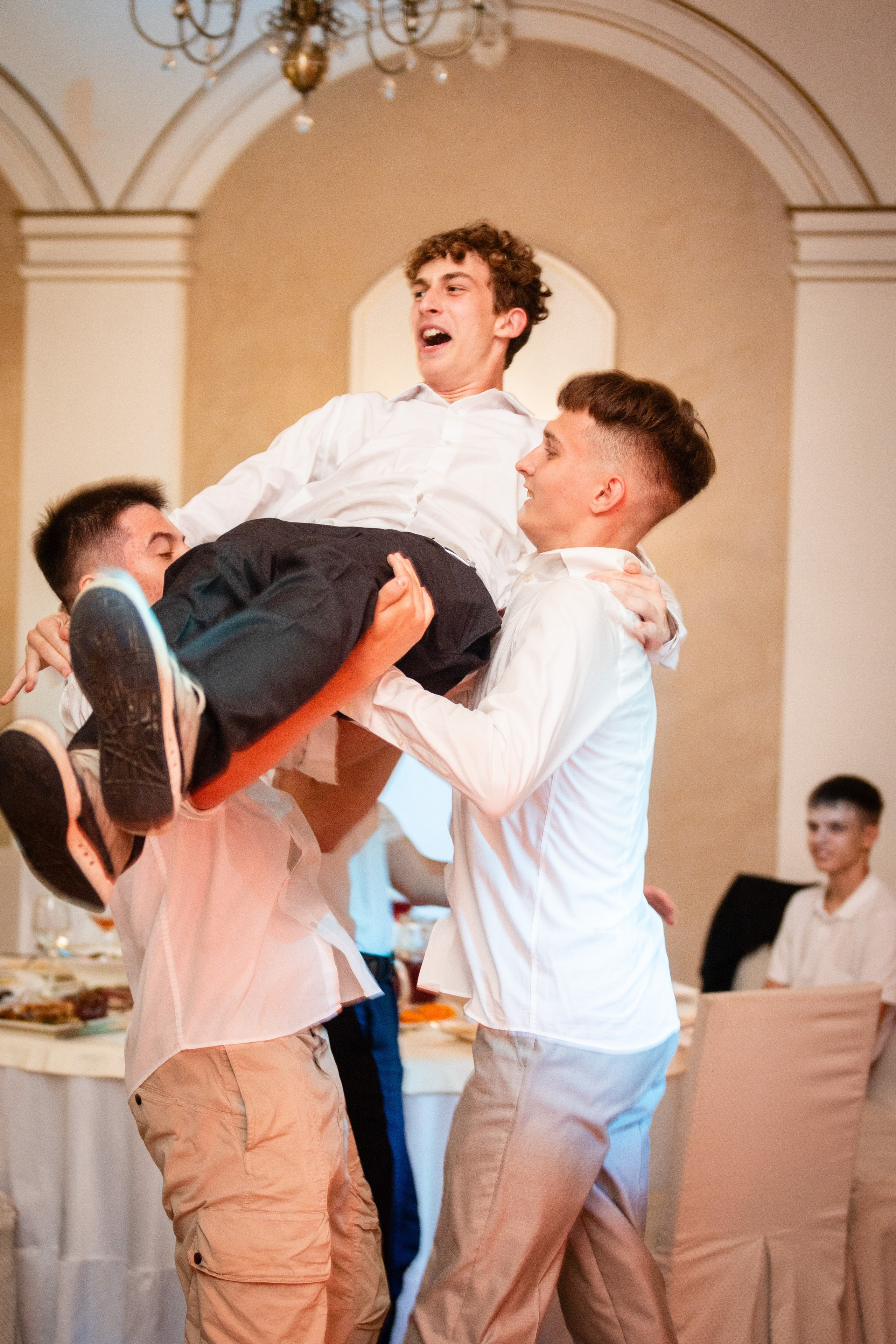 Школьный выпускной. Детский фотограф видеограф в Хабаровске Михаил Орлов