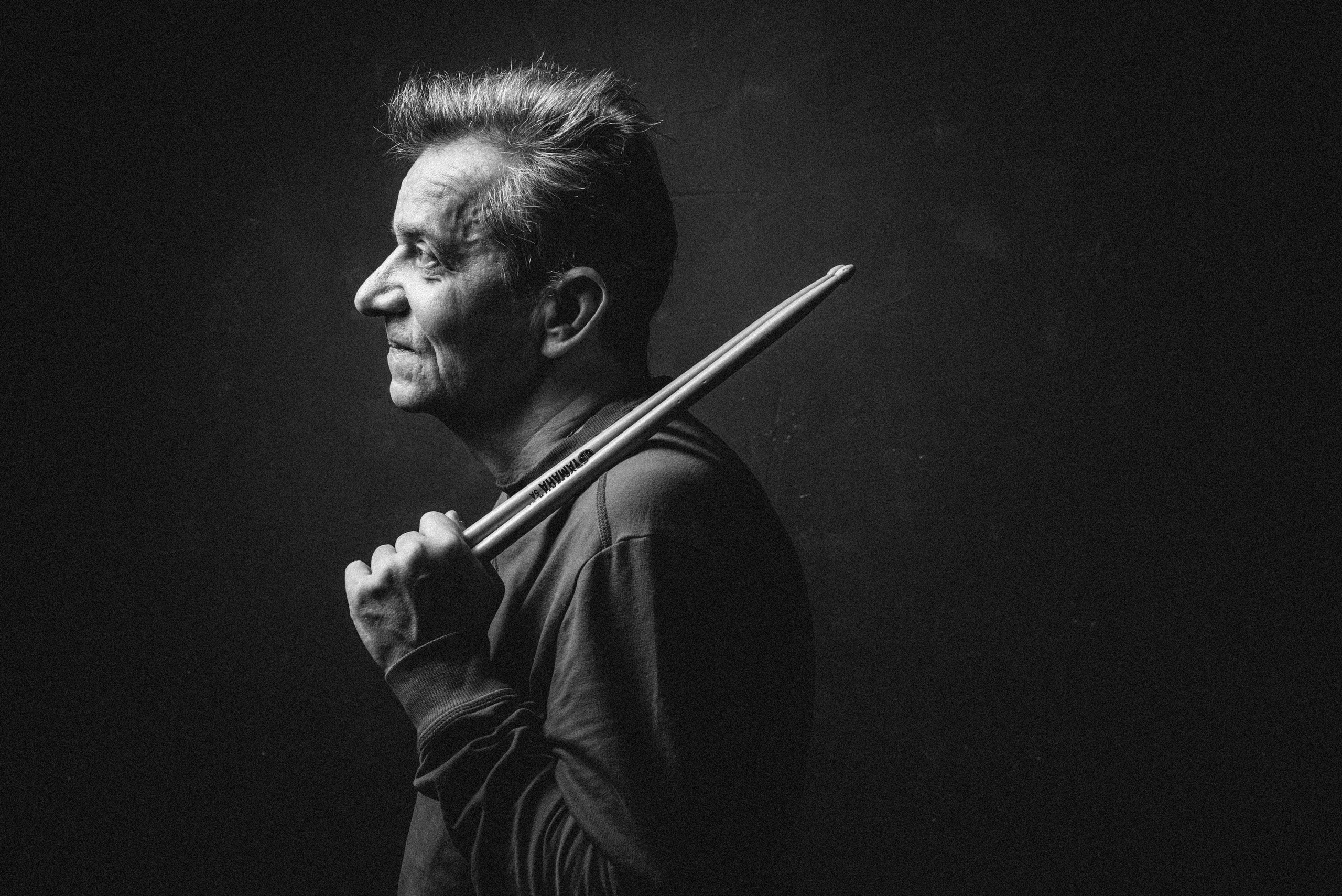 Замечательный барабанщик Игорь Черидник. Фотограф Денис Неместо, портрет, репортаж