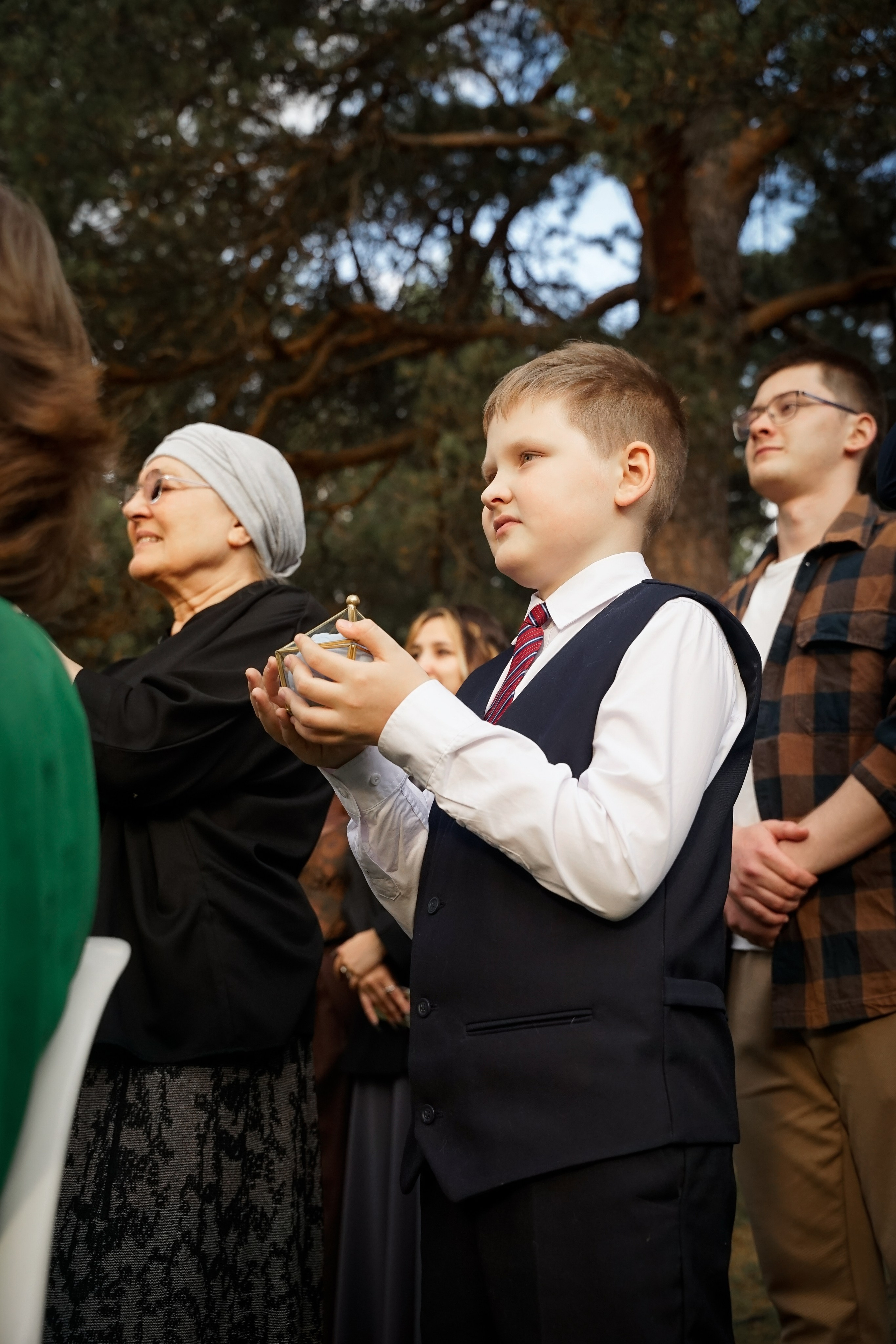 Свадебная прогулка в парке Екатеринбурга