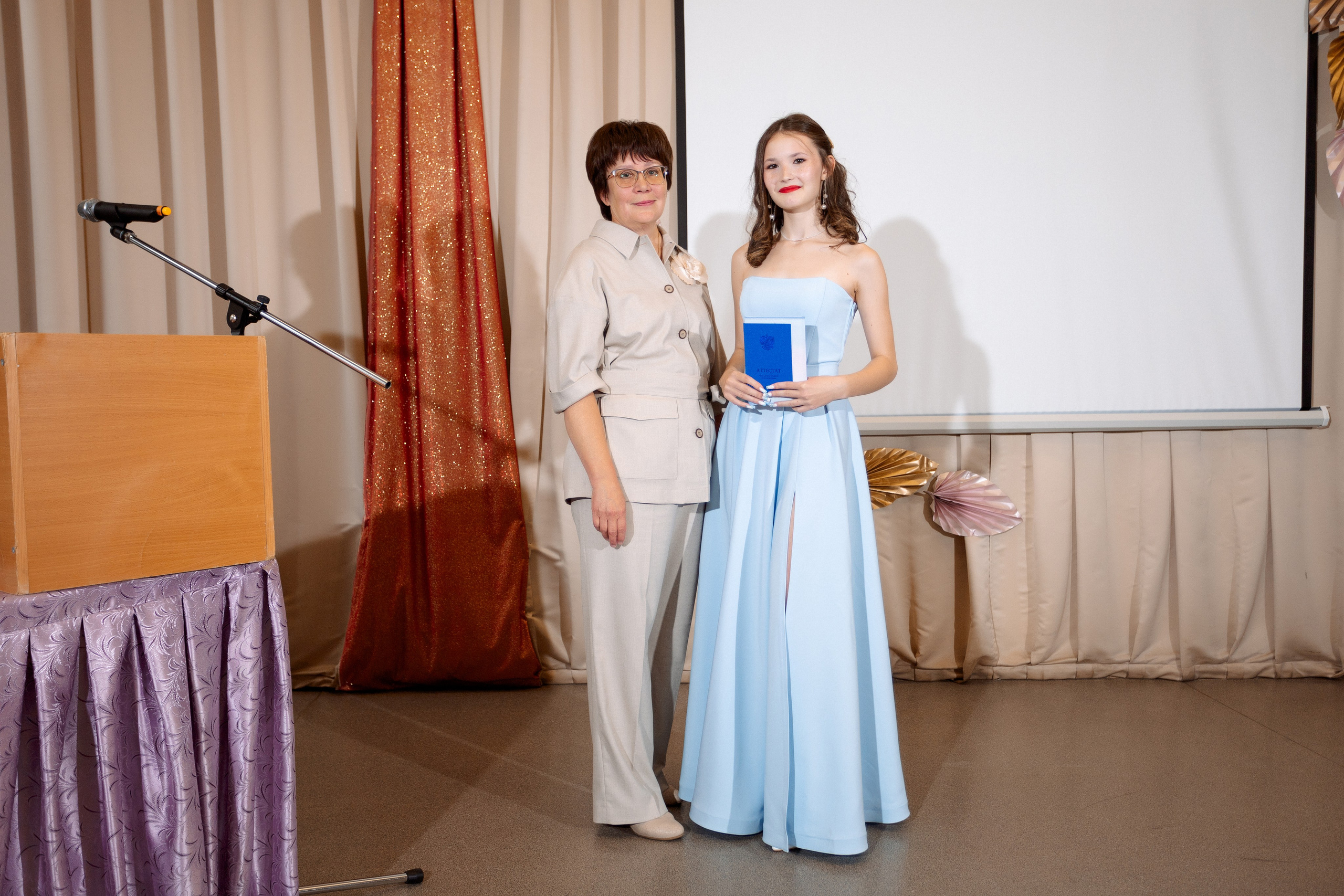 ВРУЧЕНИЕ АТТЕСТАТОВ: Пример. Все фото. Профессиональный фотограф в Ижевске Леша Петров