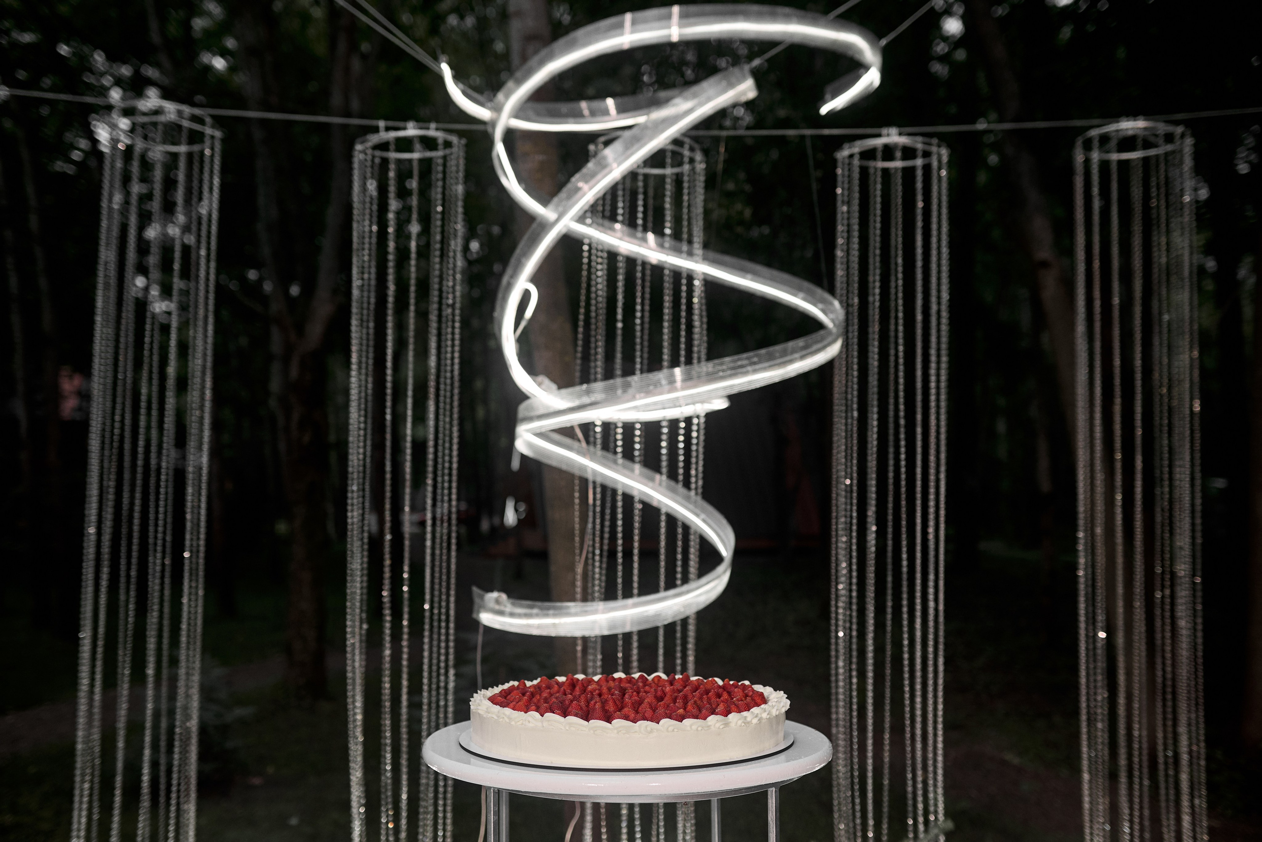 Crystal Swirl. Студия декора НикитинаДекор — оформление мероприятий в Ульяновске. Профессиональное создание эксклюзивных декораций