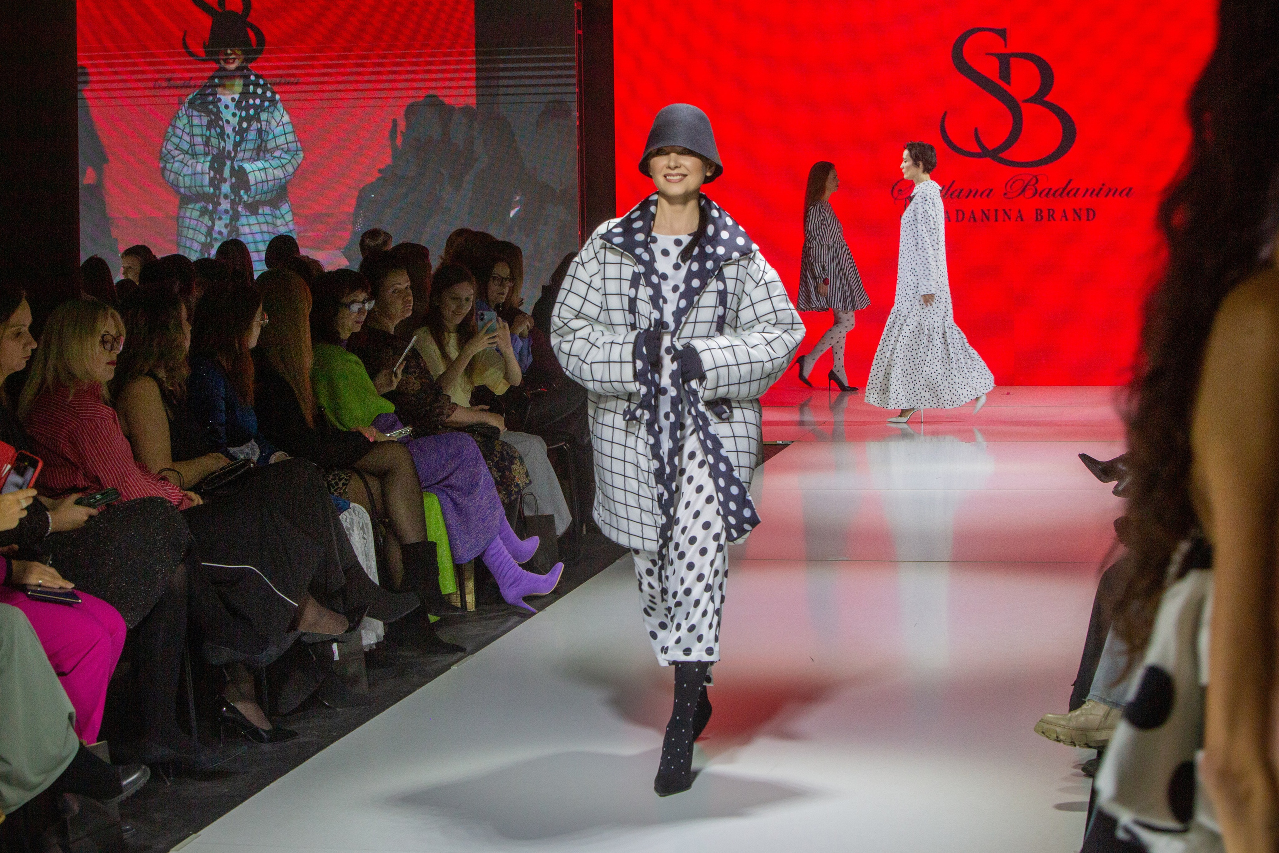 Неделя моды Екб. Фотограф для маркетплейсов Михаил Бове