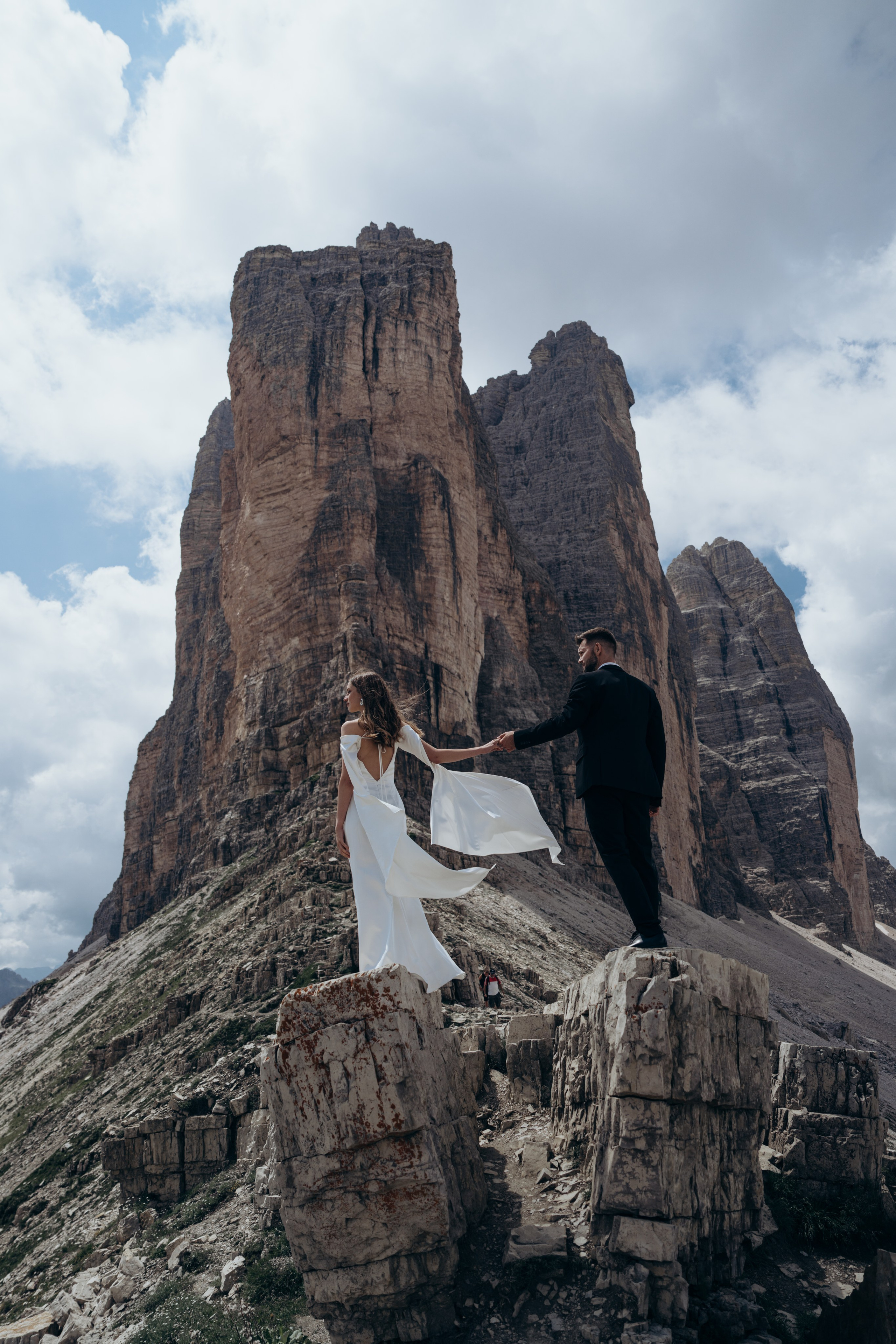 TRE CIME DI LAVAREDO. Elopement Wedding Photographer