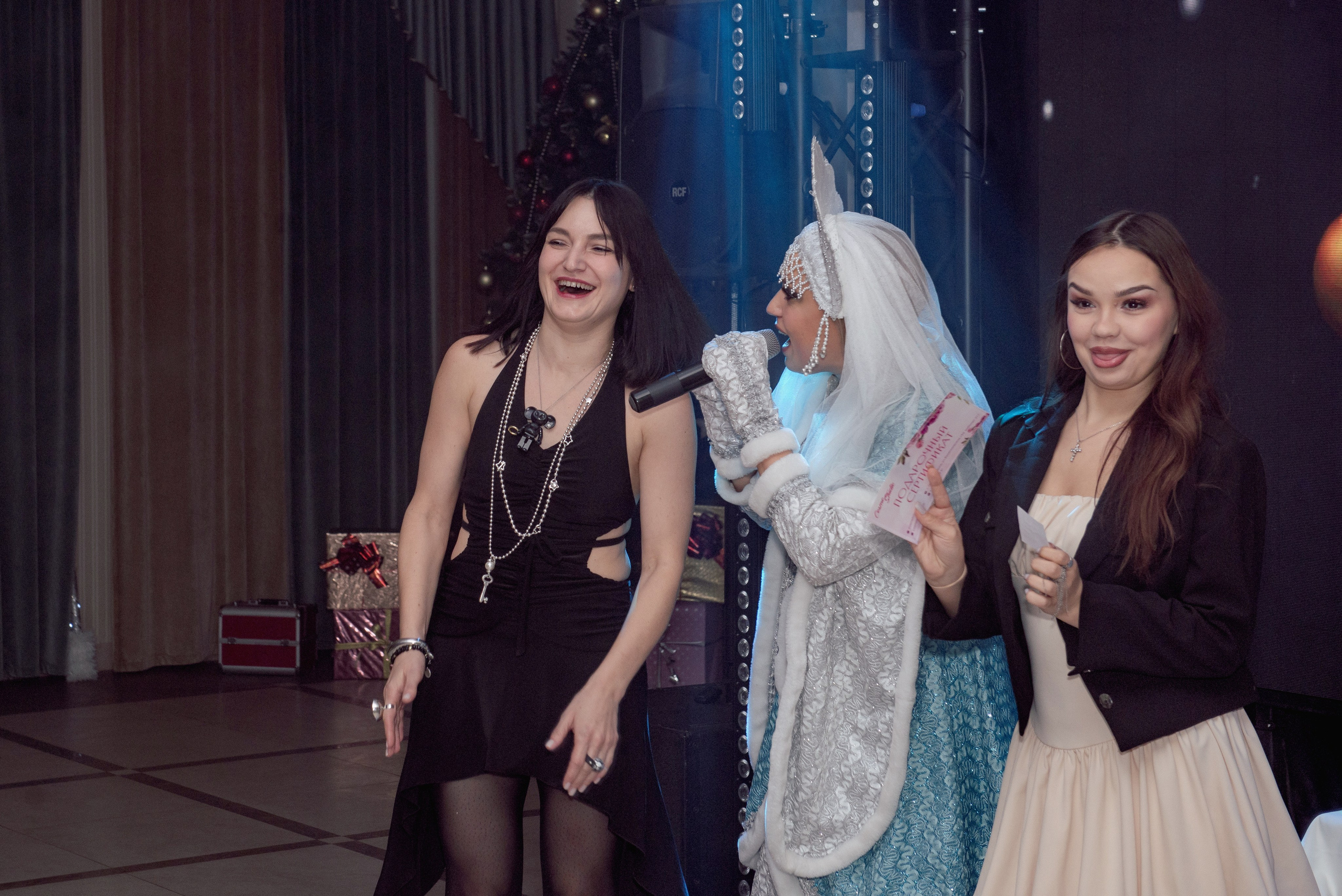 Новый год в ресторане «Розмарин». Семейный фотограф в Новочеркасске Виктория Громова