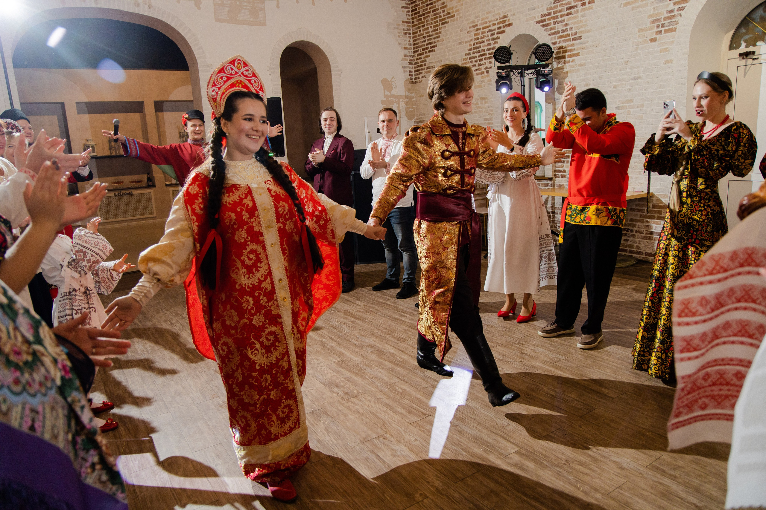 M+E. Организация и съёмка мероприятий любого формата. Иван Быков